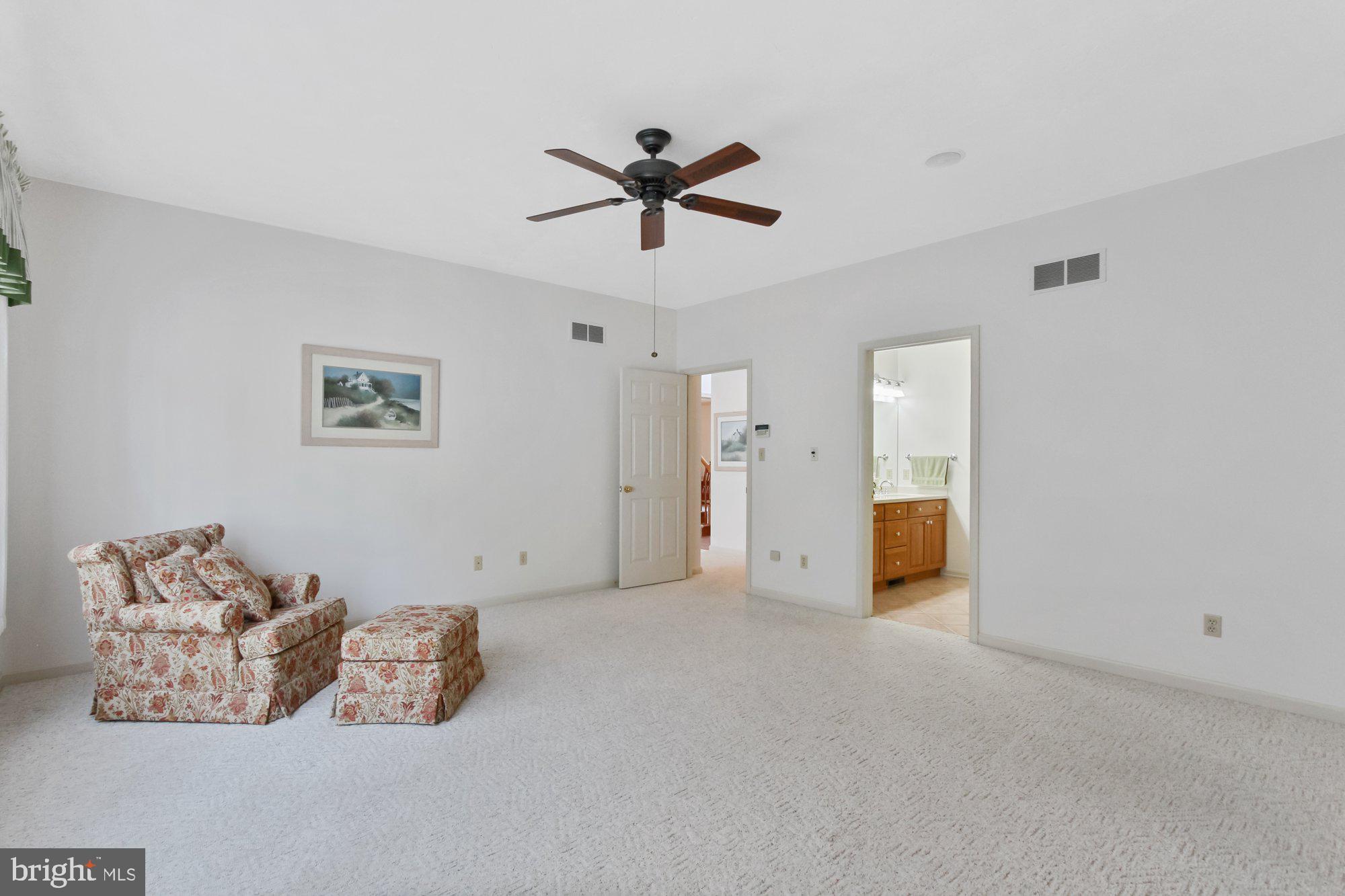 COUNTRY MANOR ESTATES - Residential