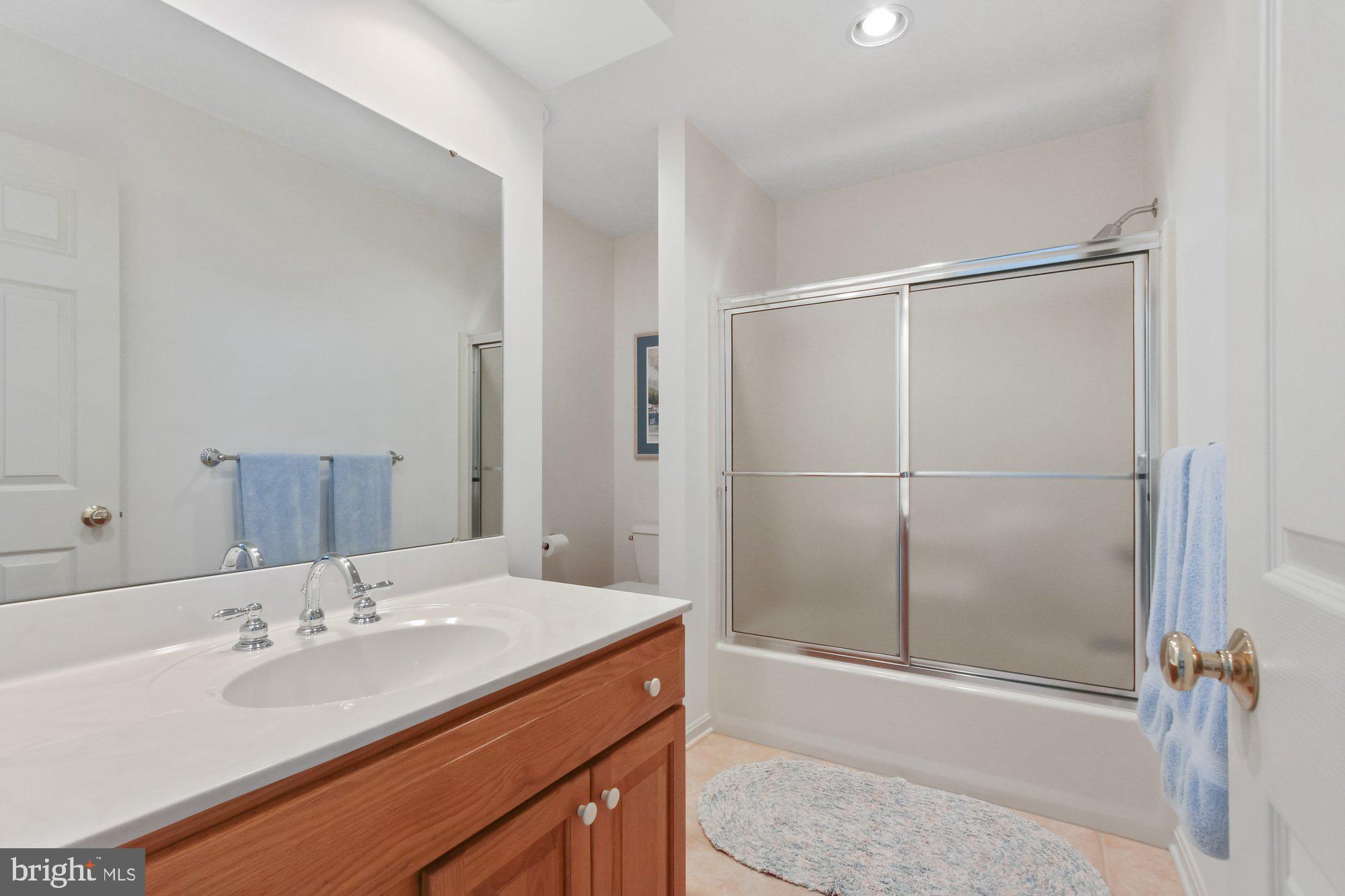 COUNTRY MANOR ESTATES - Residential