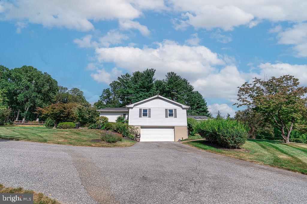 4402 MEADOWCLIFF ROAD