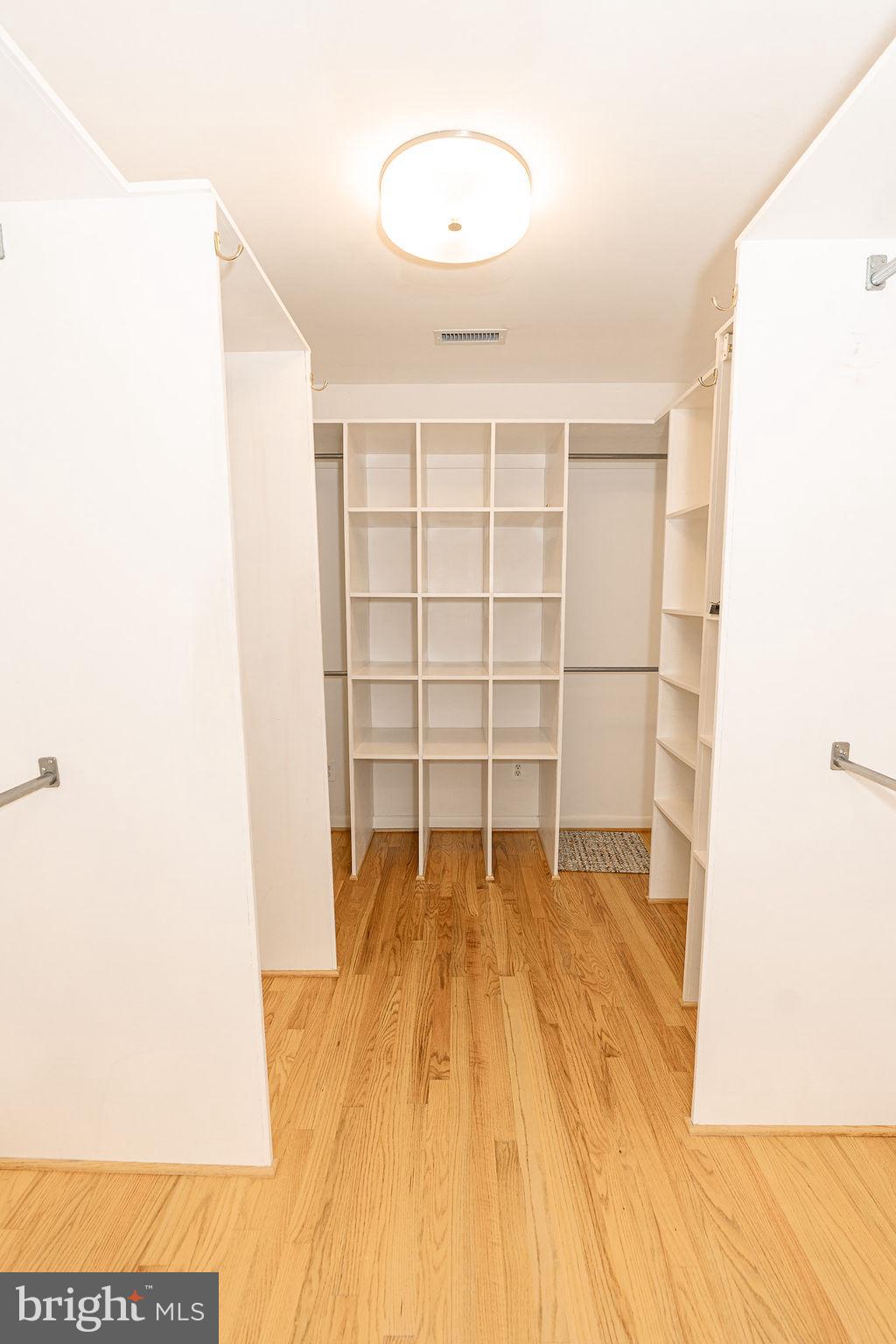 GLEN ARM - Residential