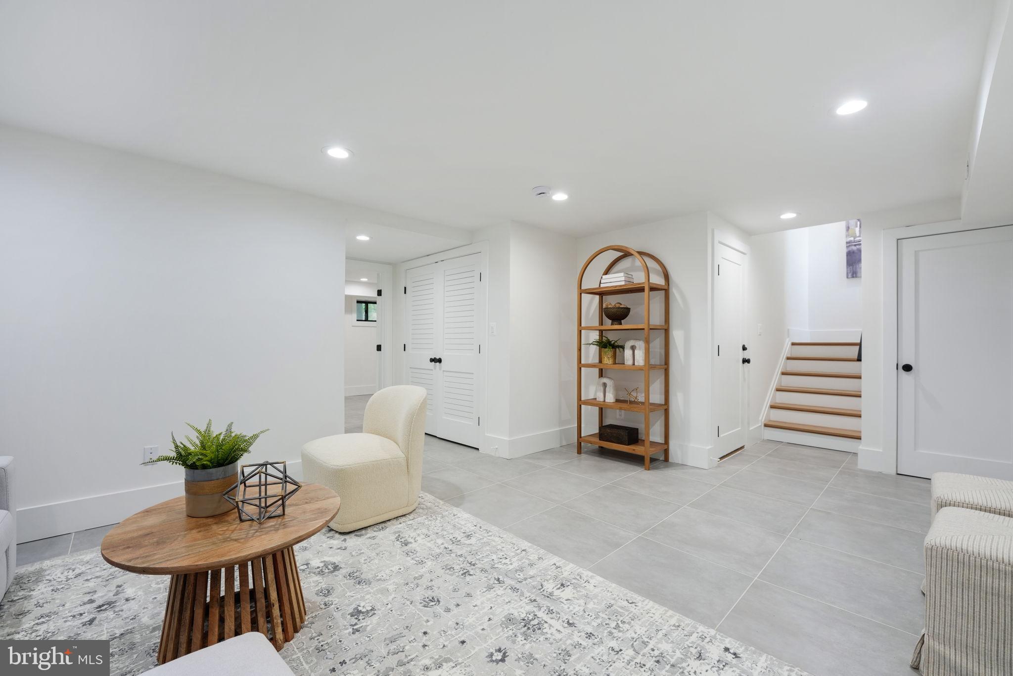 BRADDOCK HEIGHTS - Residential