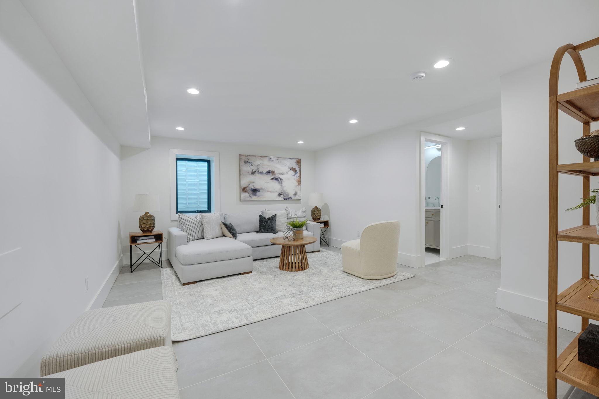 BRADDOCK HEIGHTS - Residential