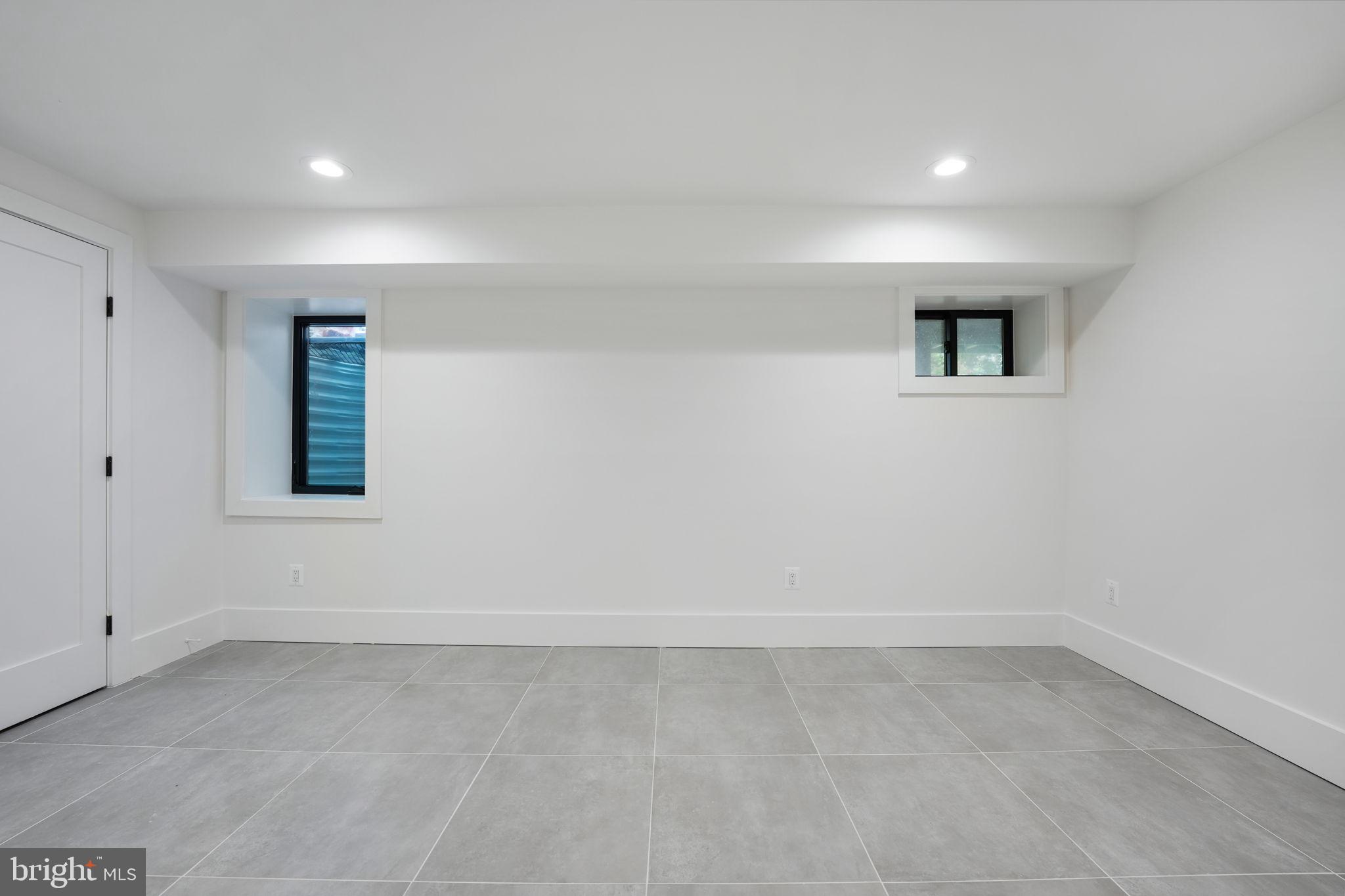 BRADDOCK HEIGHTS - Residential