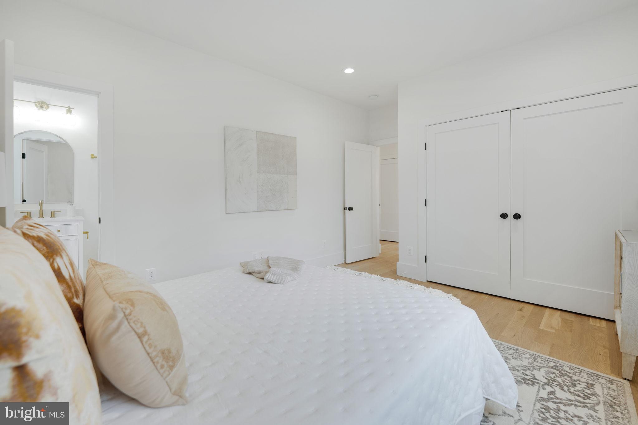 BRADDOCK HEIGHTS - Residential