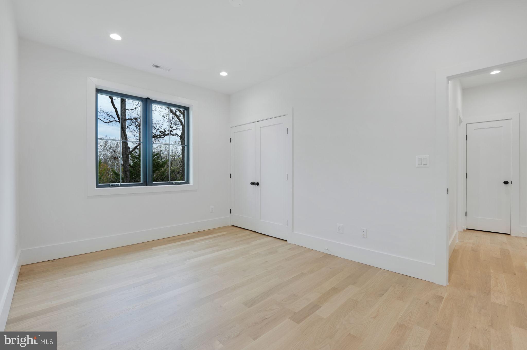 BRADDOCK HEIGHTS - Residential