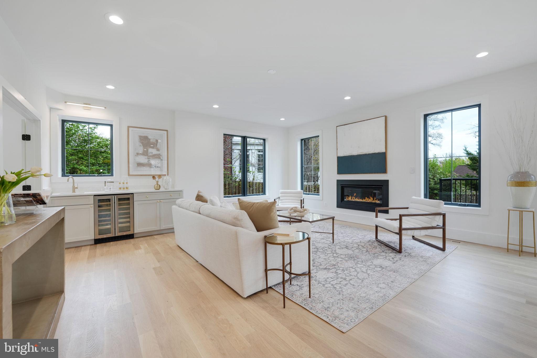 BRADDOCK HEIGHTS - Residential