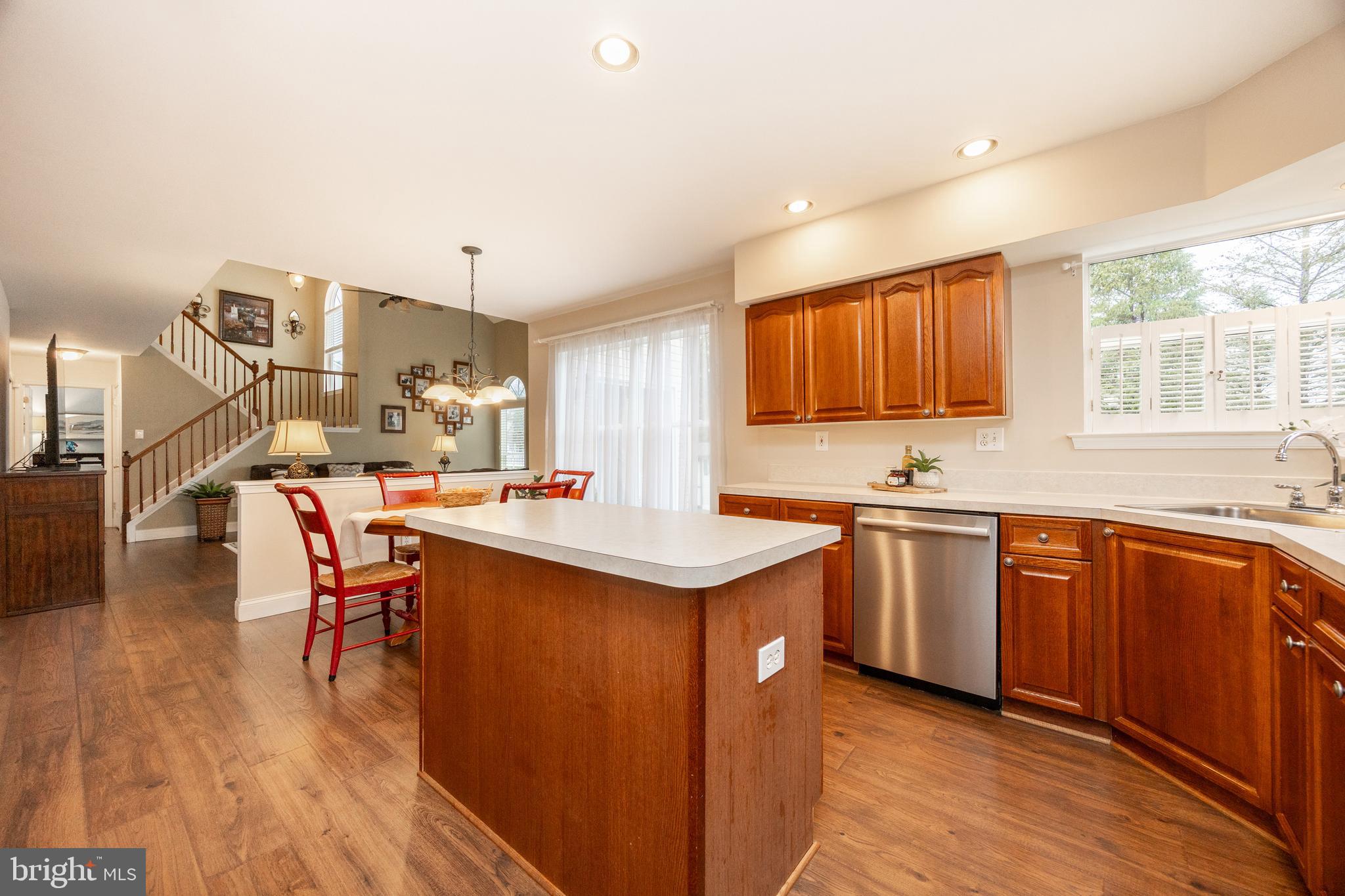 RIVERWALK - Residential