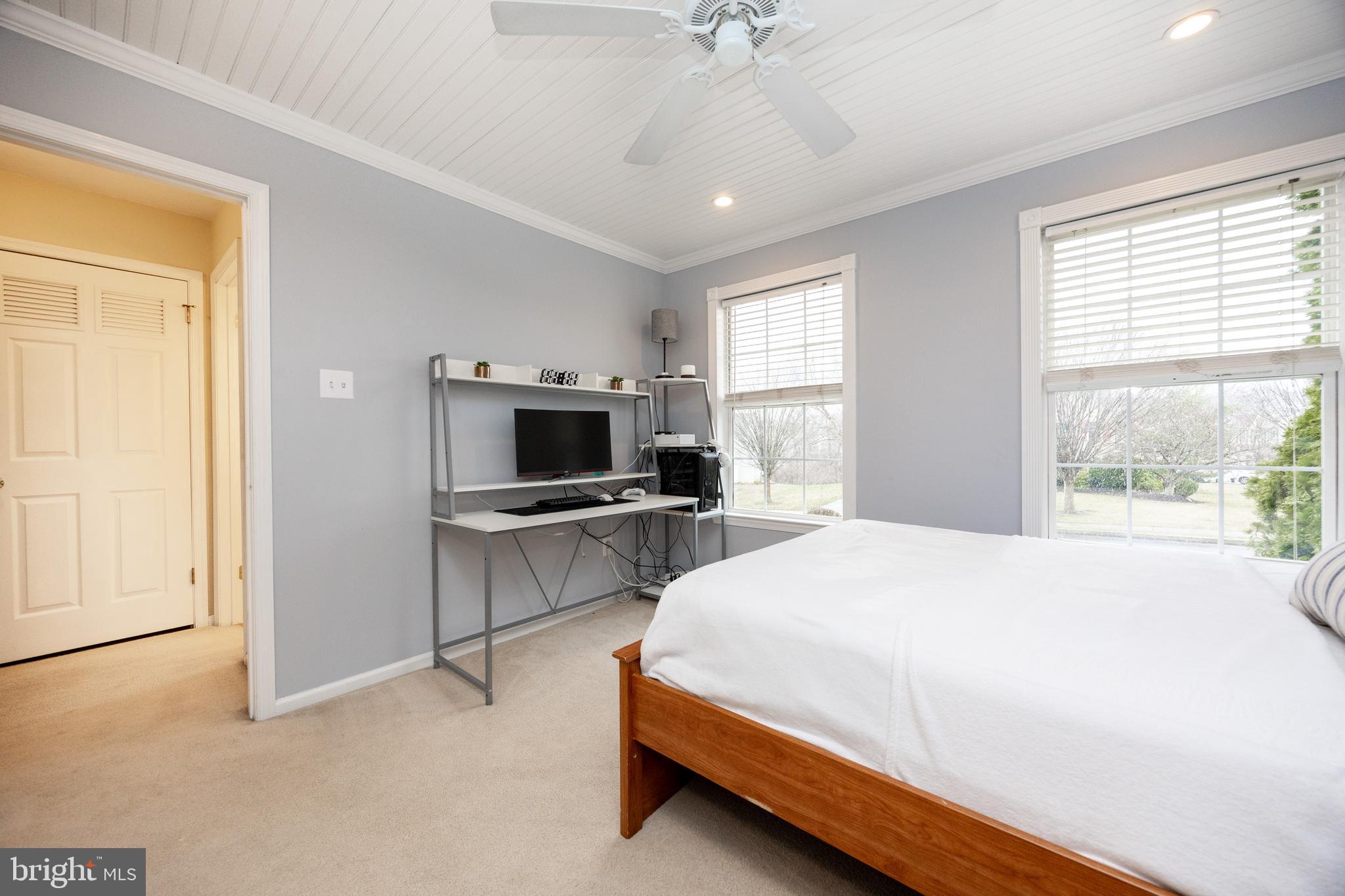 RIVERWALK - Residential