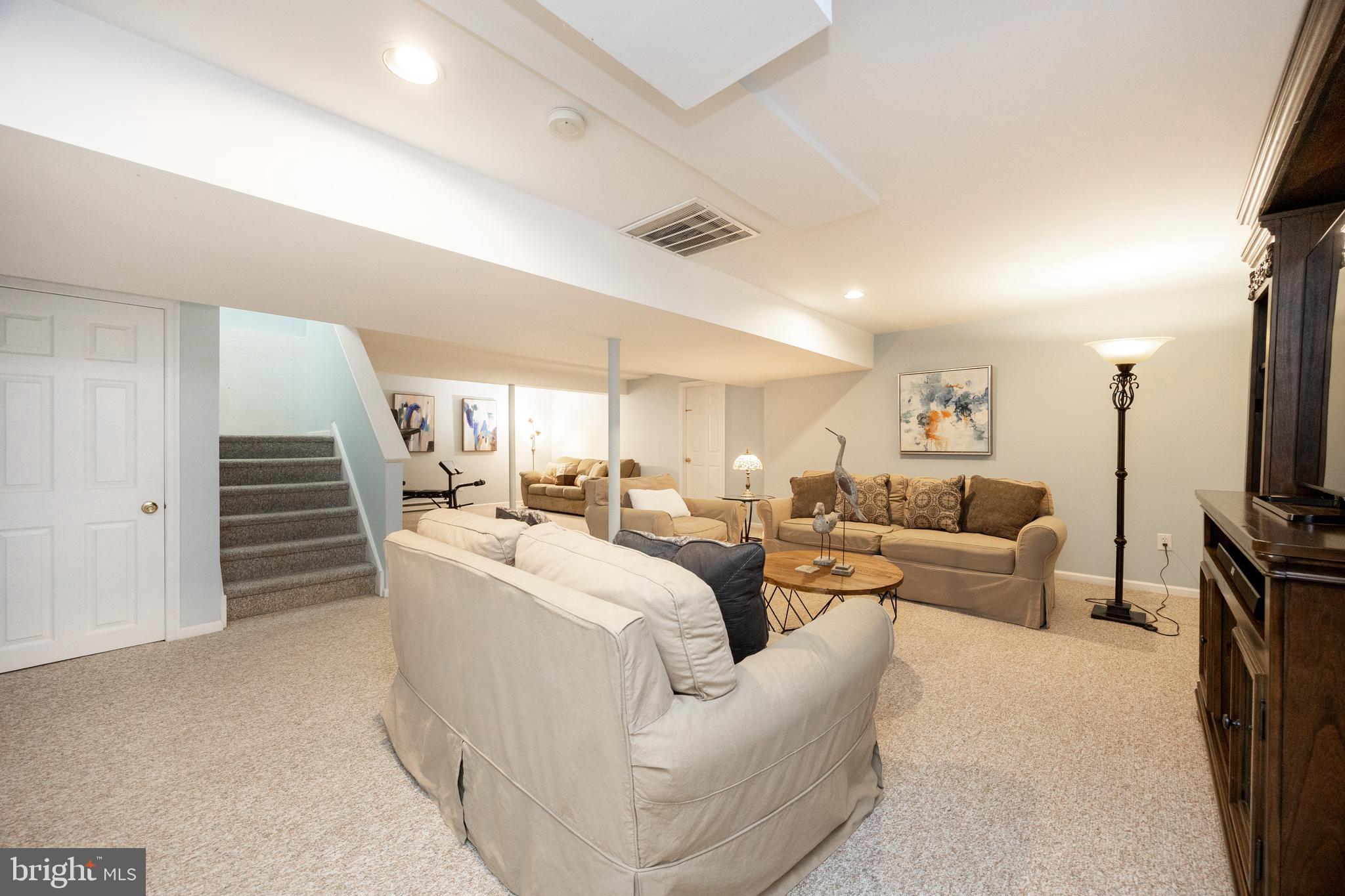 RIVERWALK - Residential