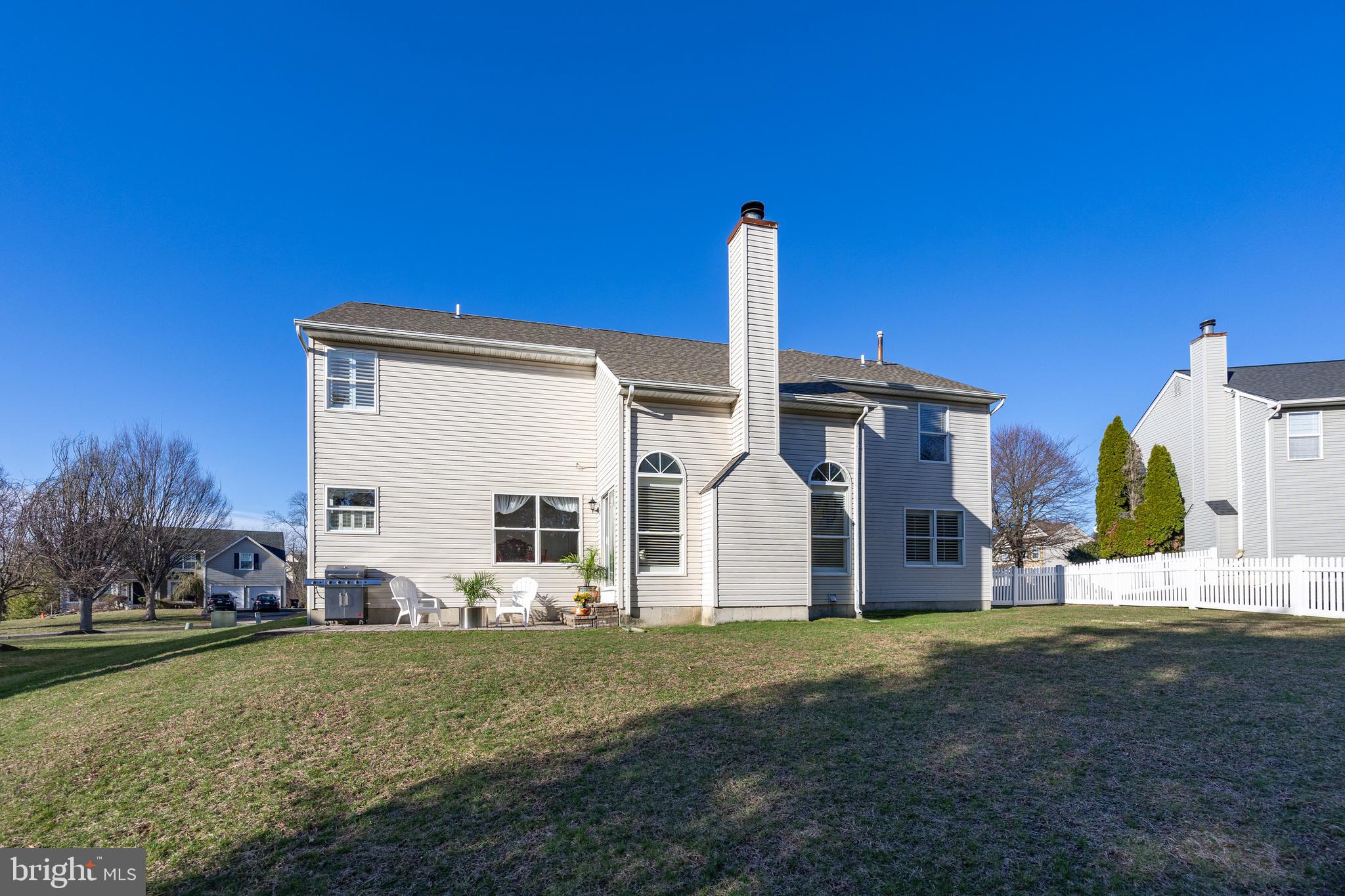 RIVERWALK - Residential