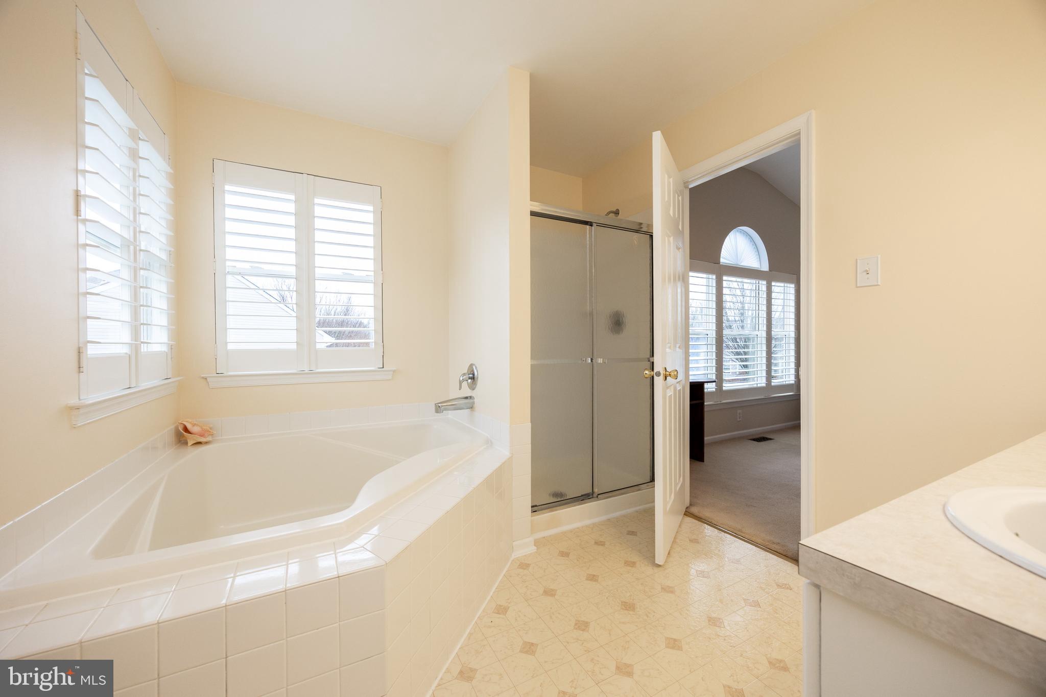 RIVERWALK - Residential