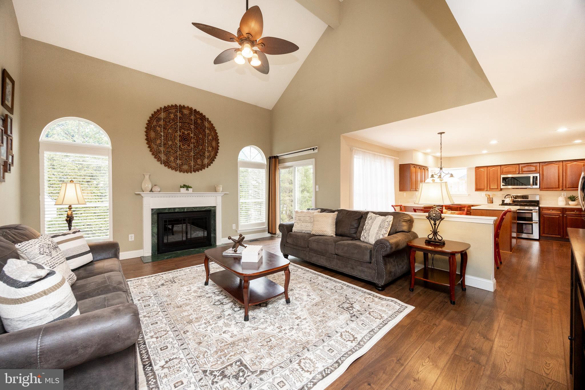 RIVERWALK - Residential