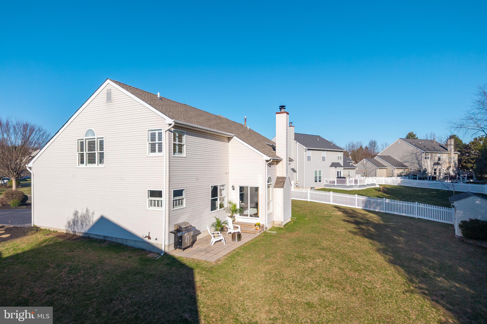 RIVERWALK - Residential