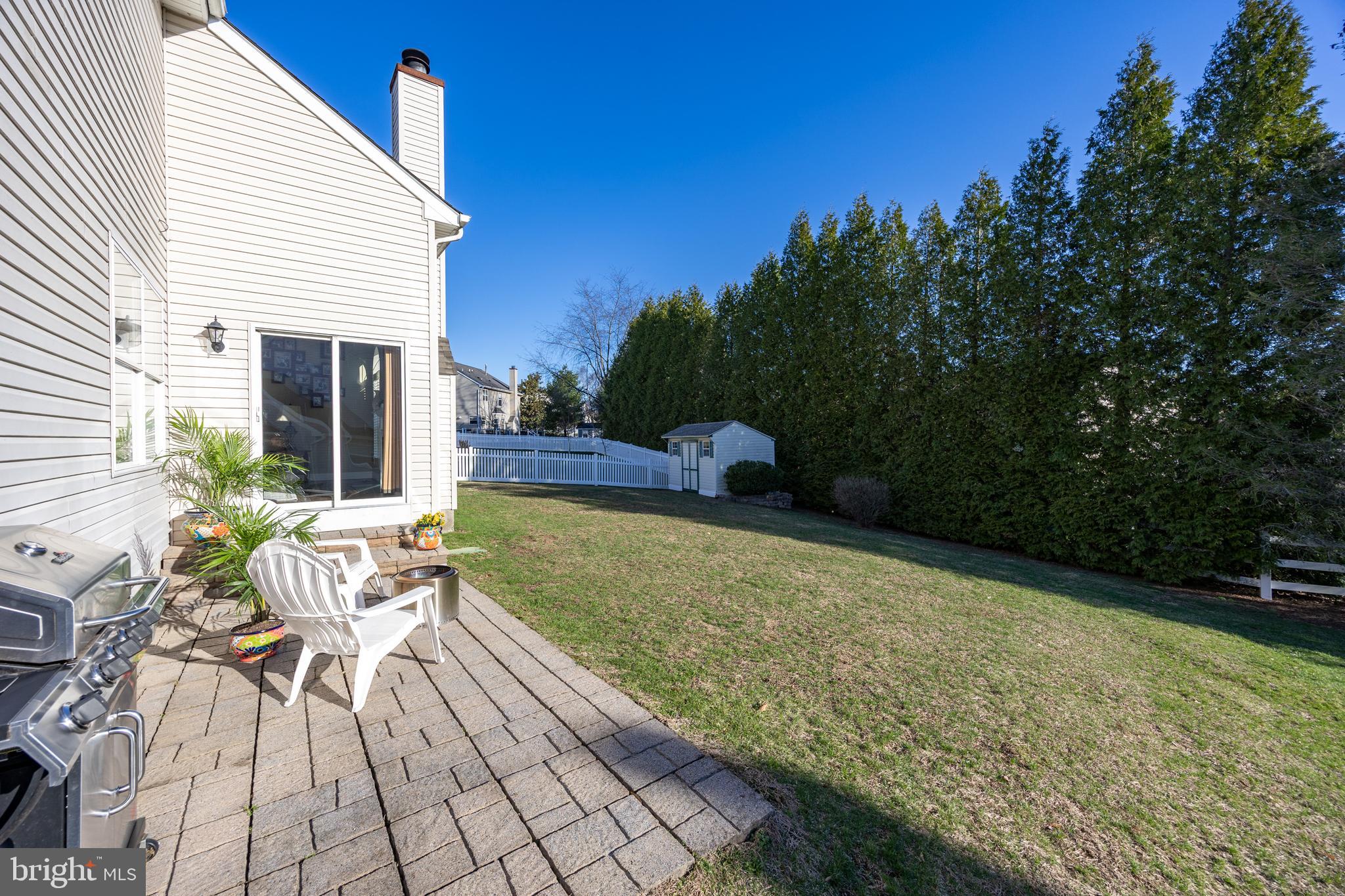 RIVERWALK - Residential