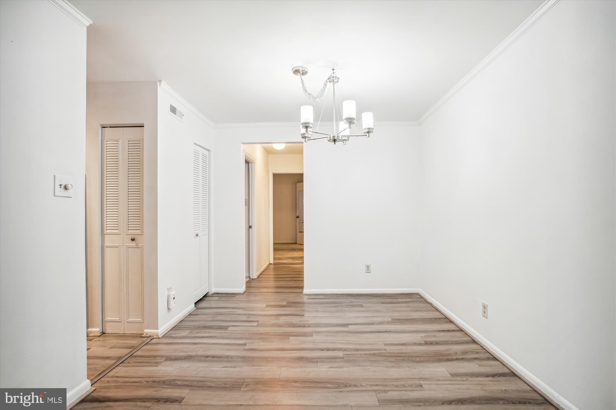 WOODBURN VILLAGE - Residential Lease