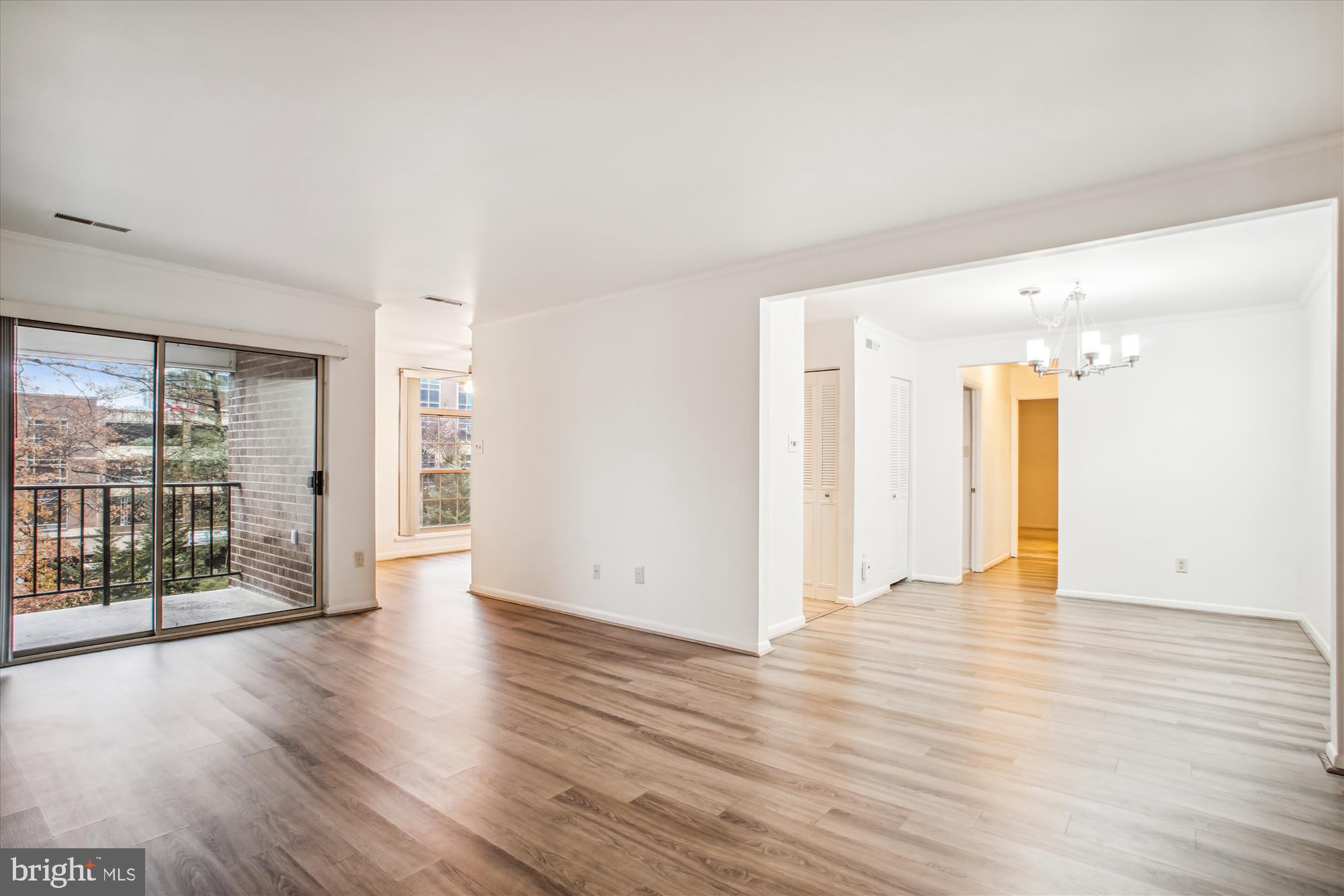 WOODBURN VILLAGE - Residential Lease