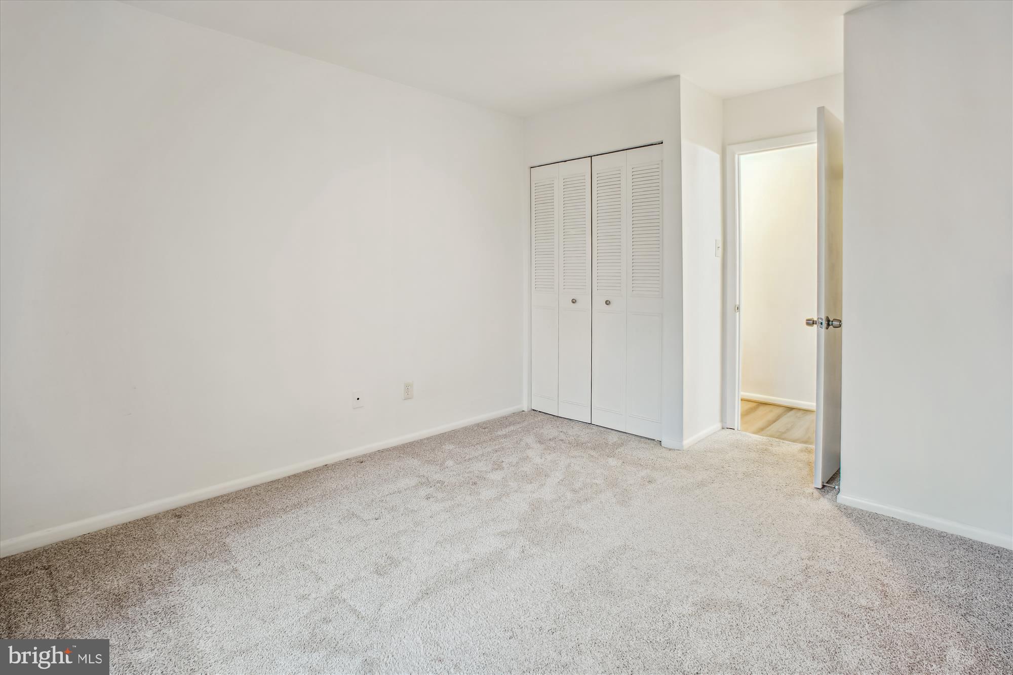 WOODBURN VILLAGE - Residential Lease