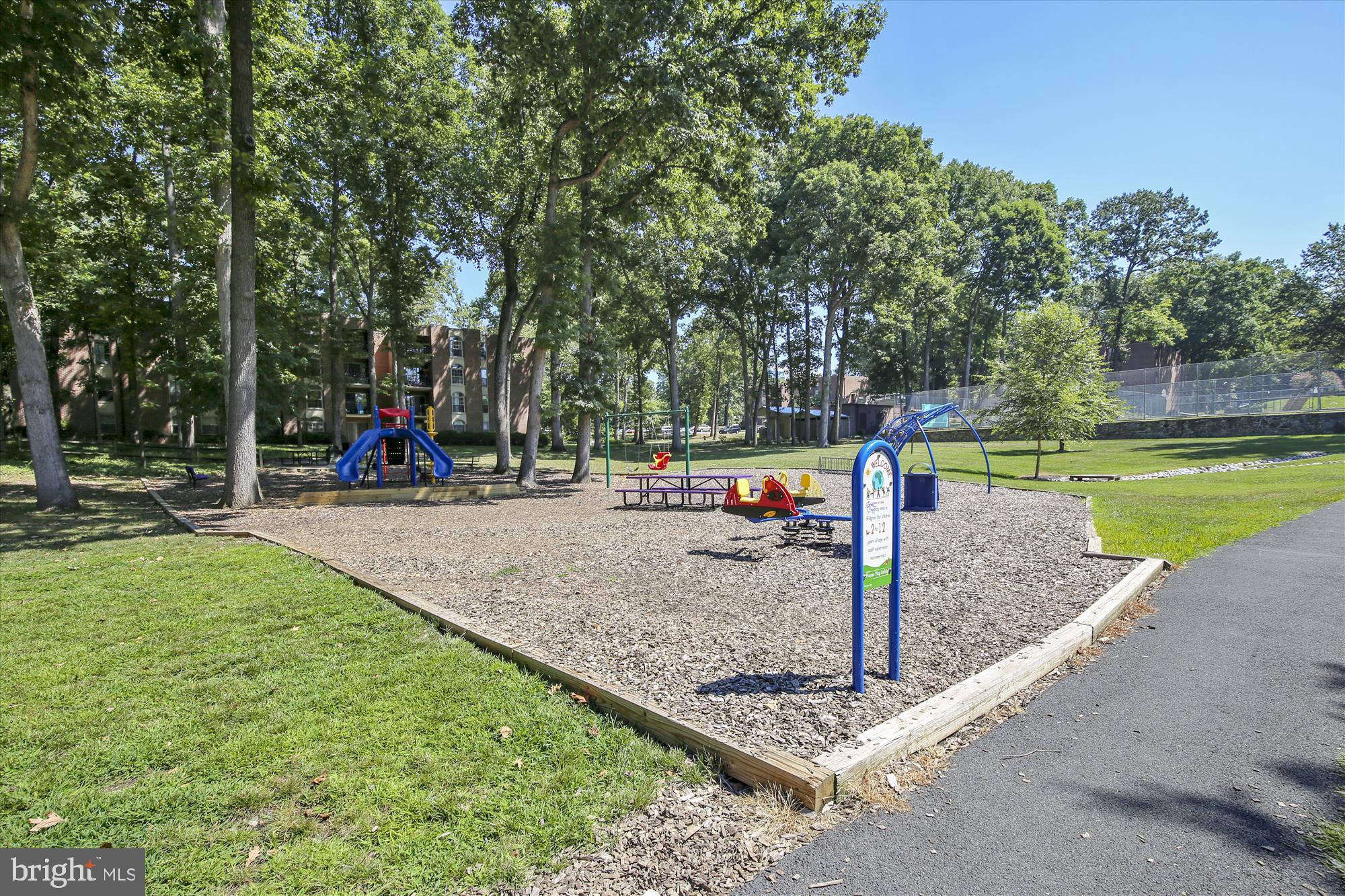 WOODBURN VILLAGE - Residential Lease