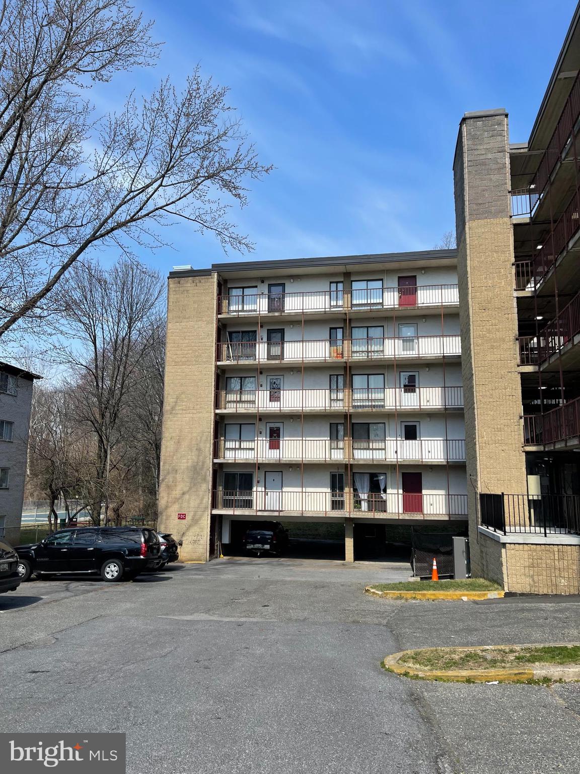 HERMITAGE WOODS - Residential