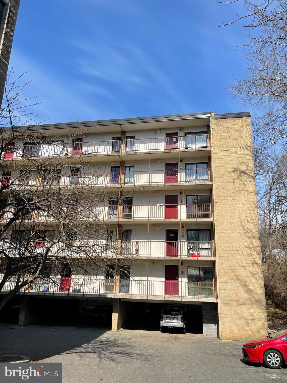 HERMITAGE WOODS - Residential