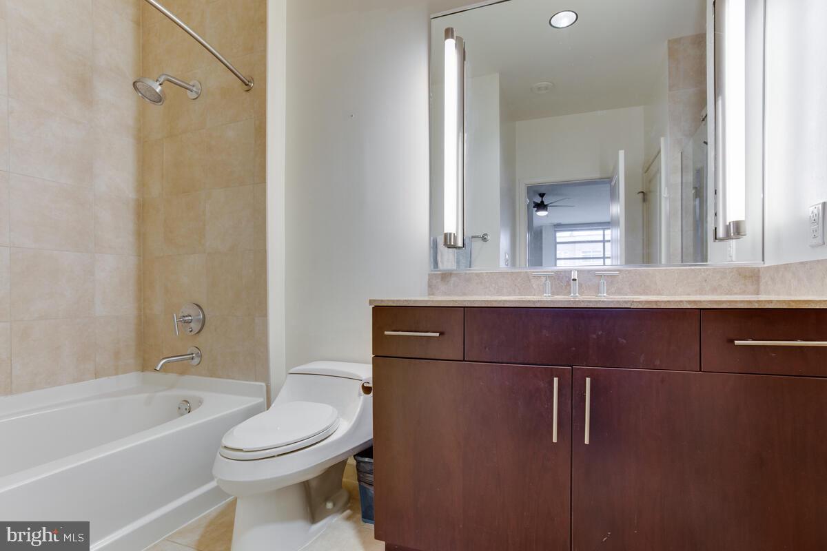 PLAZA LOFTS 22 - Residential