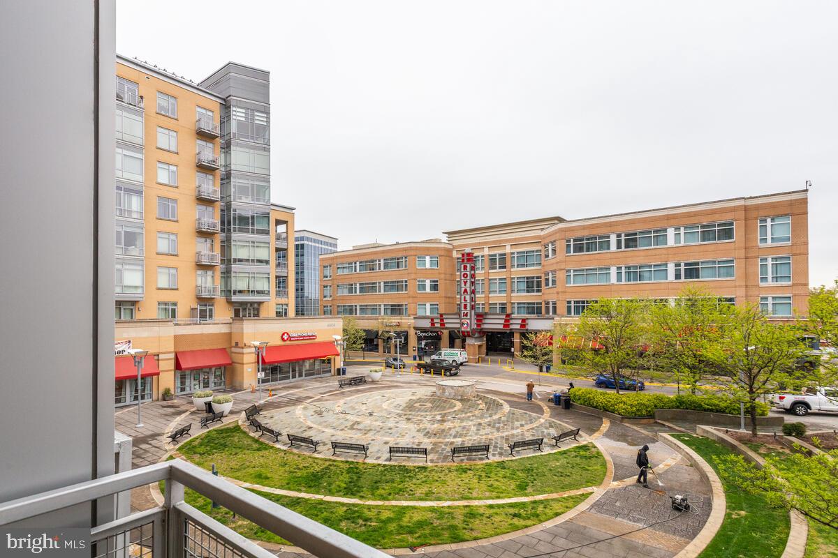 PLAZA LOFTS 22 - Residential