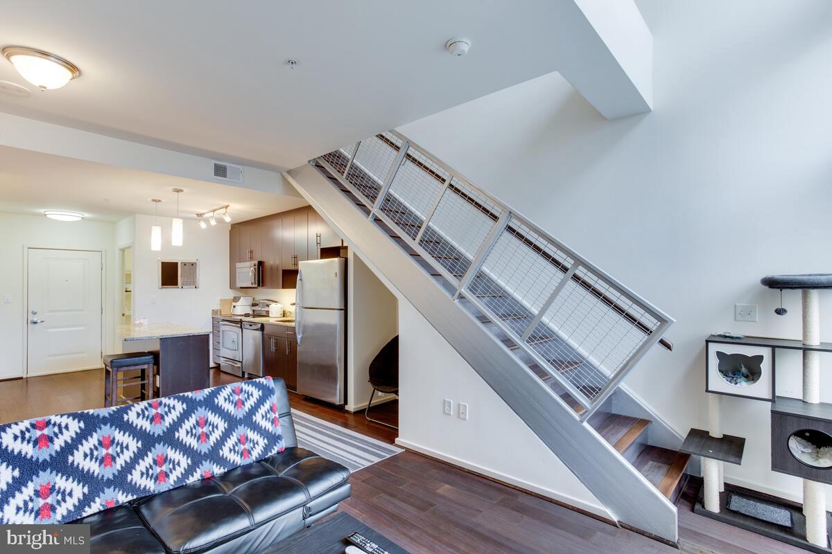 PLAZA LOFTS 22 - Residential