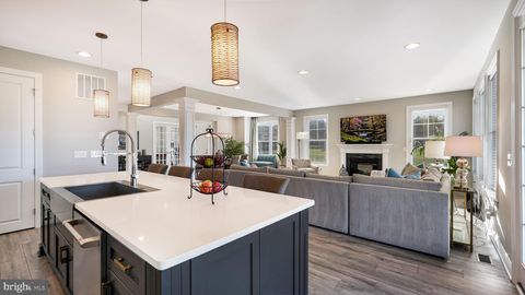 1 ELIZABETH LANE DOYLESTOWN PA 18901