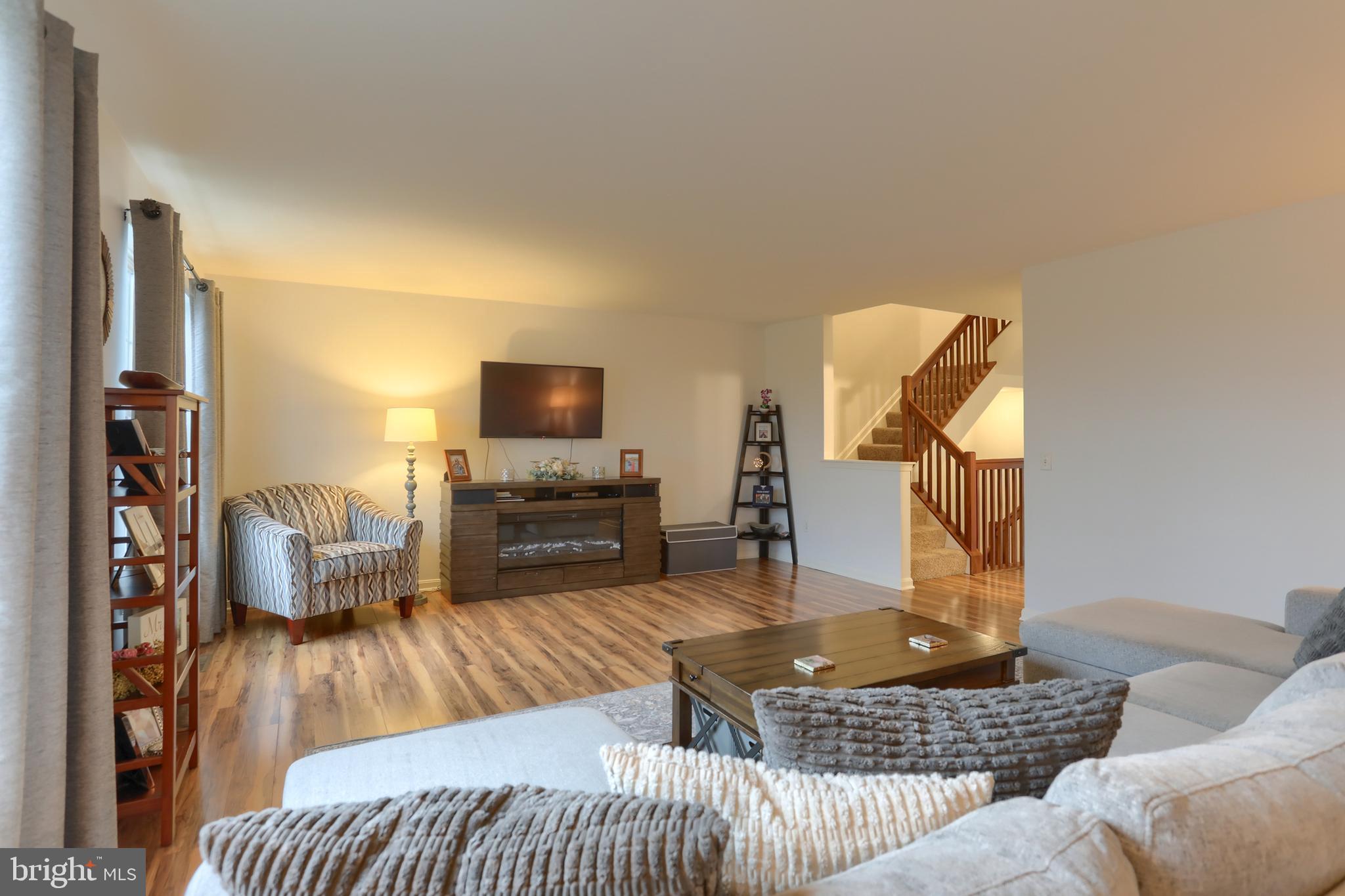 231 THRUSH DRIVE