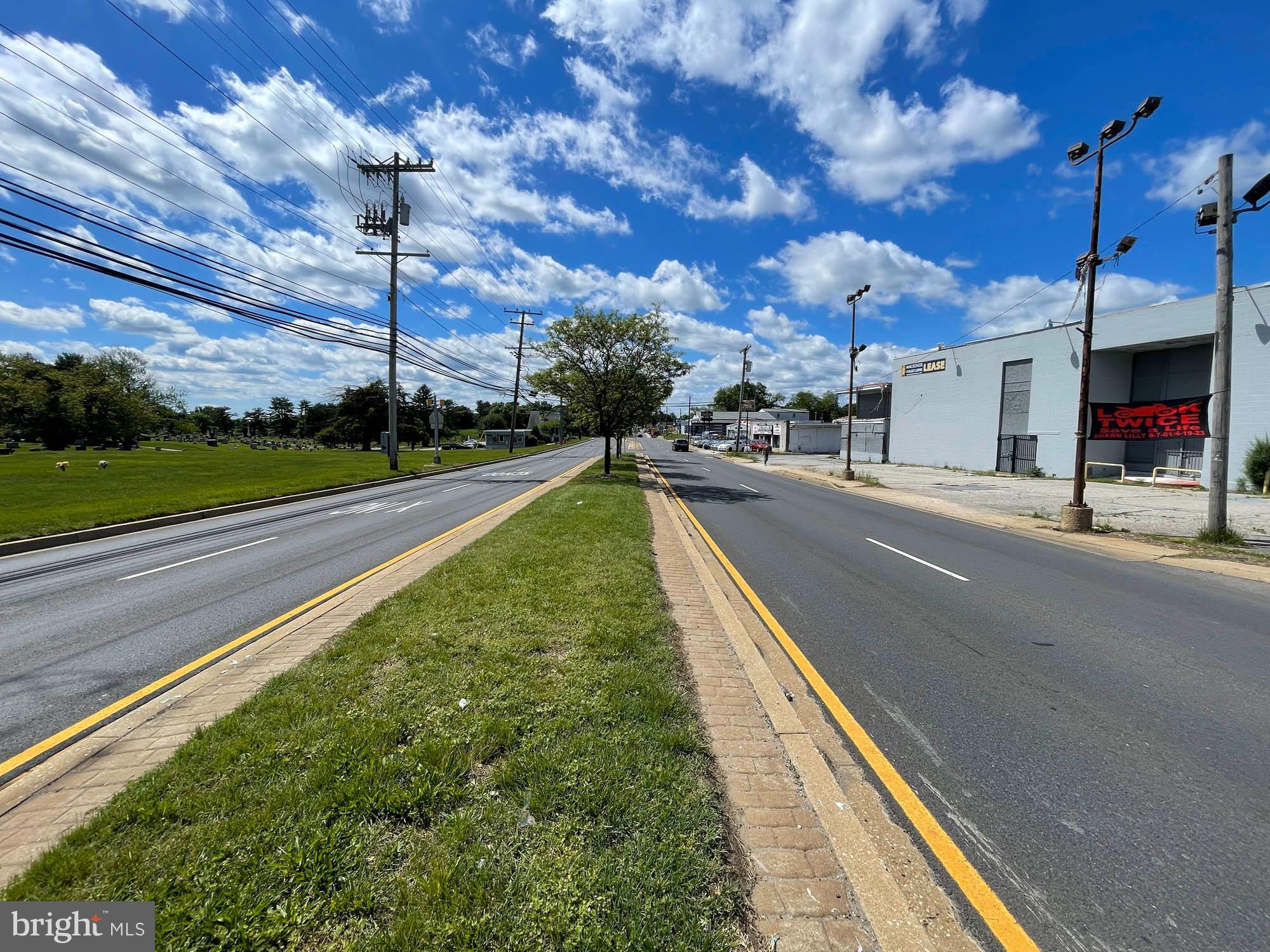 BROOKLYN PARK - Land