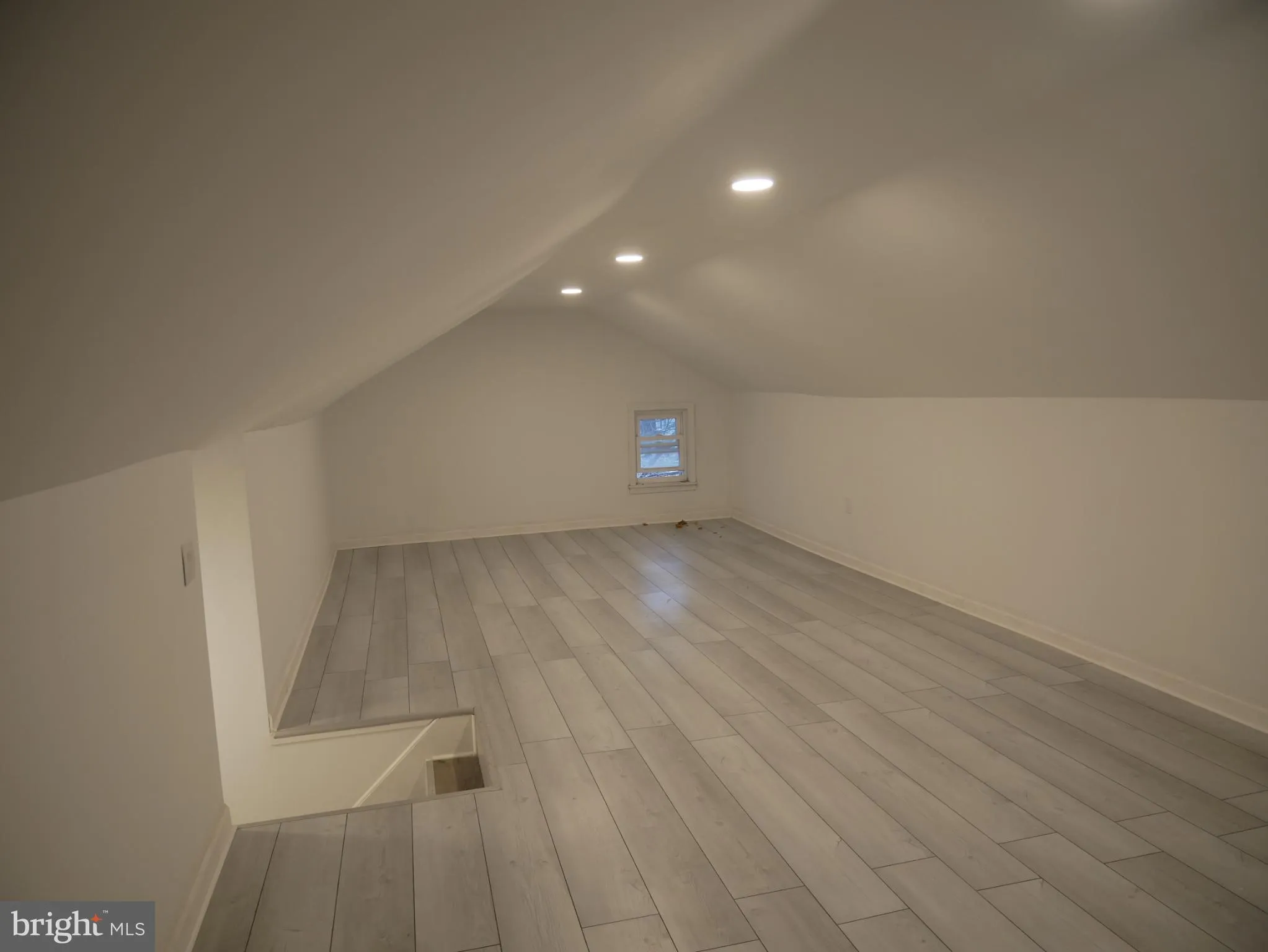 Coal Township, Pennsylvania 17866, United States, 4 Bedrooms Bedrooms, ,2 BathroomsBathrooms,Residential,Coming Soon,247738