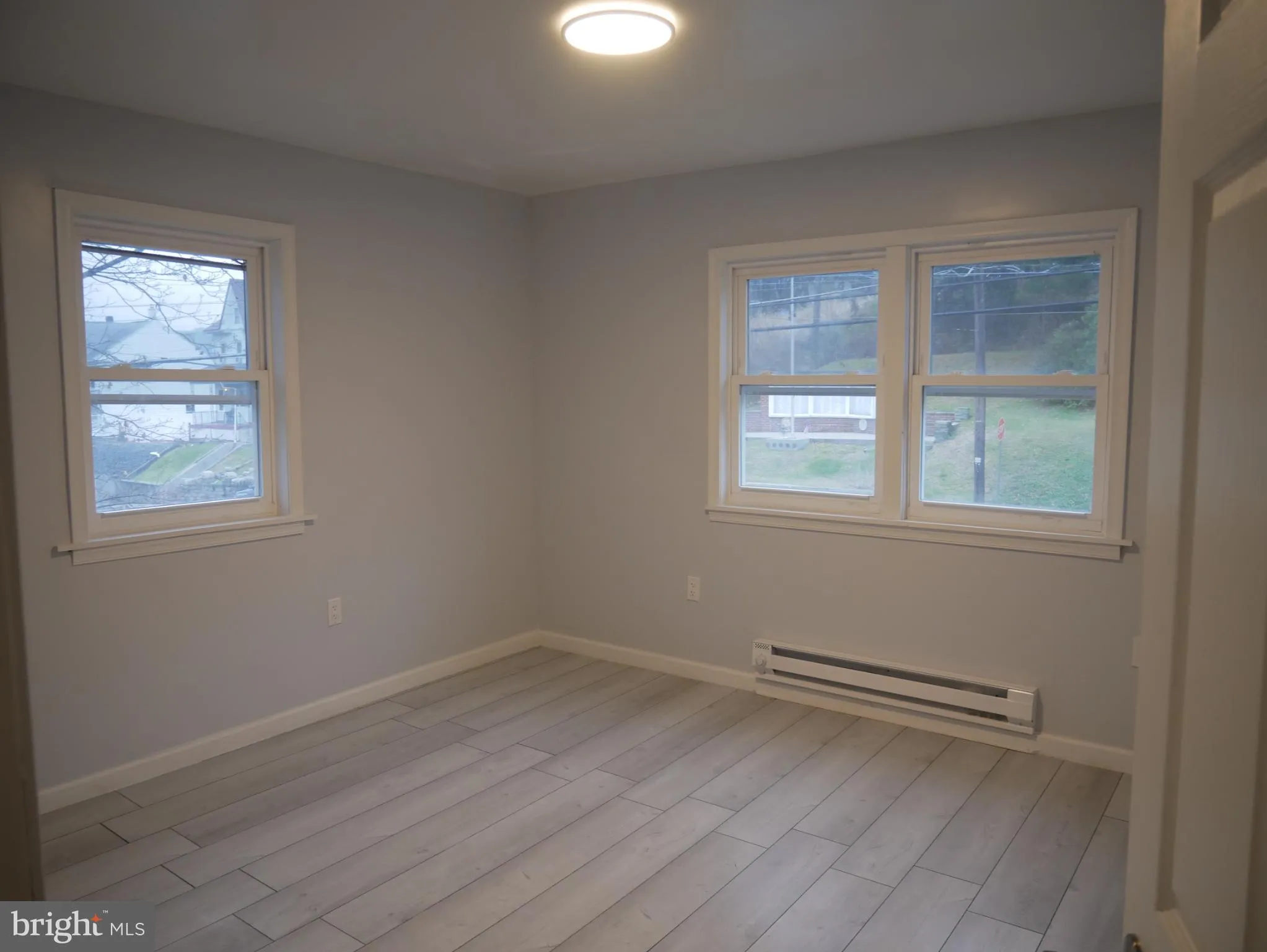 Coal Township, Pennsylvania 17866, United States, 4 Bedrooms Bedrooms, ,2 BathroomsBathrooms,Residential,Coming Soon,247738