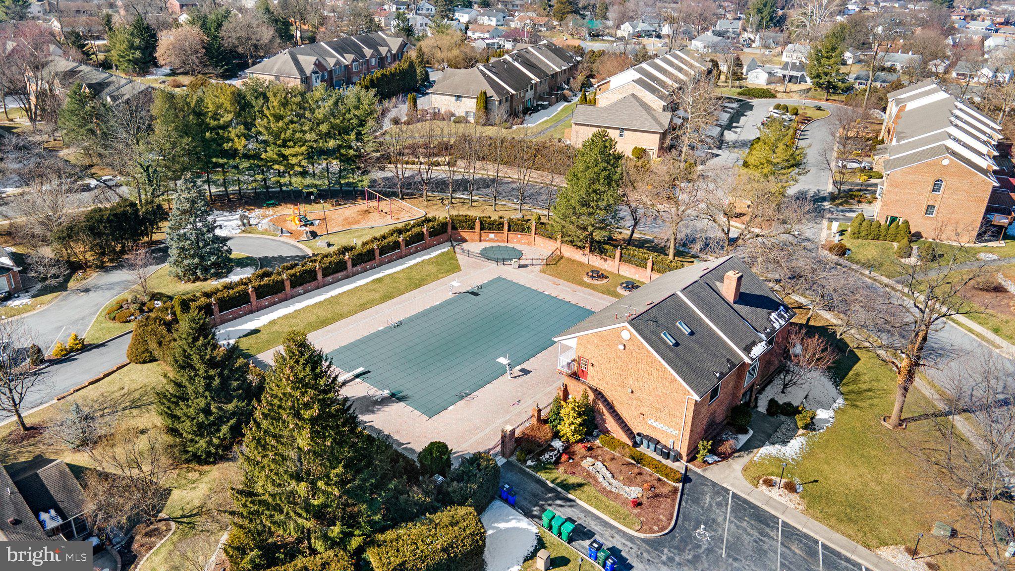 NORTH GATE TOWNE HOMES - Residential