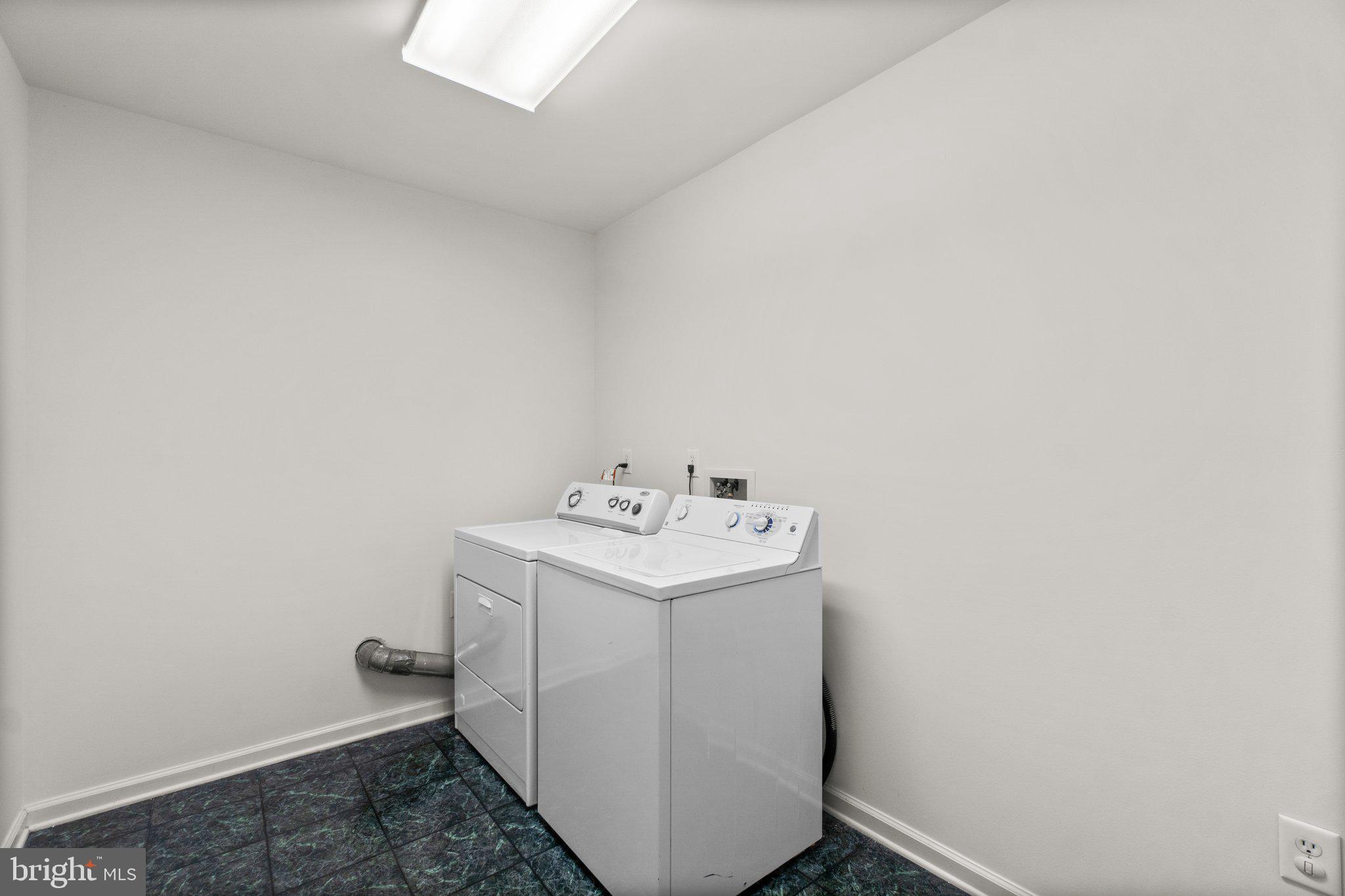 NORTH GATE TOWNE HOMES - Residential