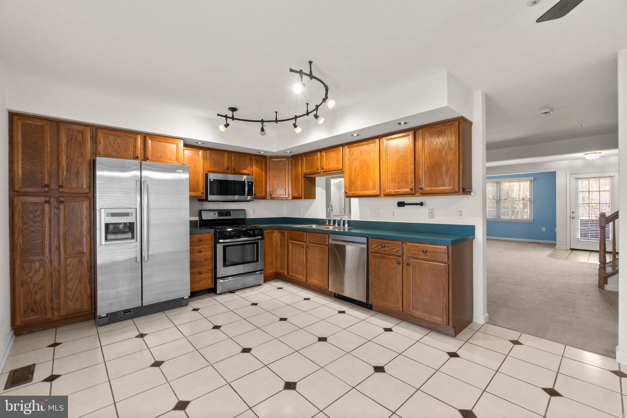 NORTH GATE TOWNE HOMES - Residential