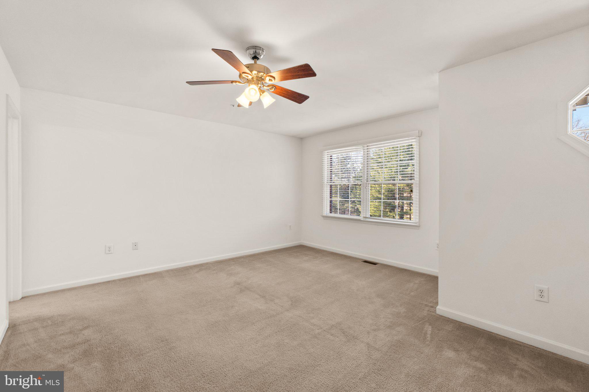 NORTH GATE TOWNE HOMES - Residential