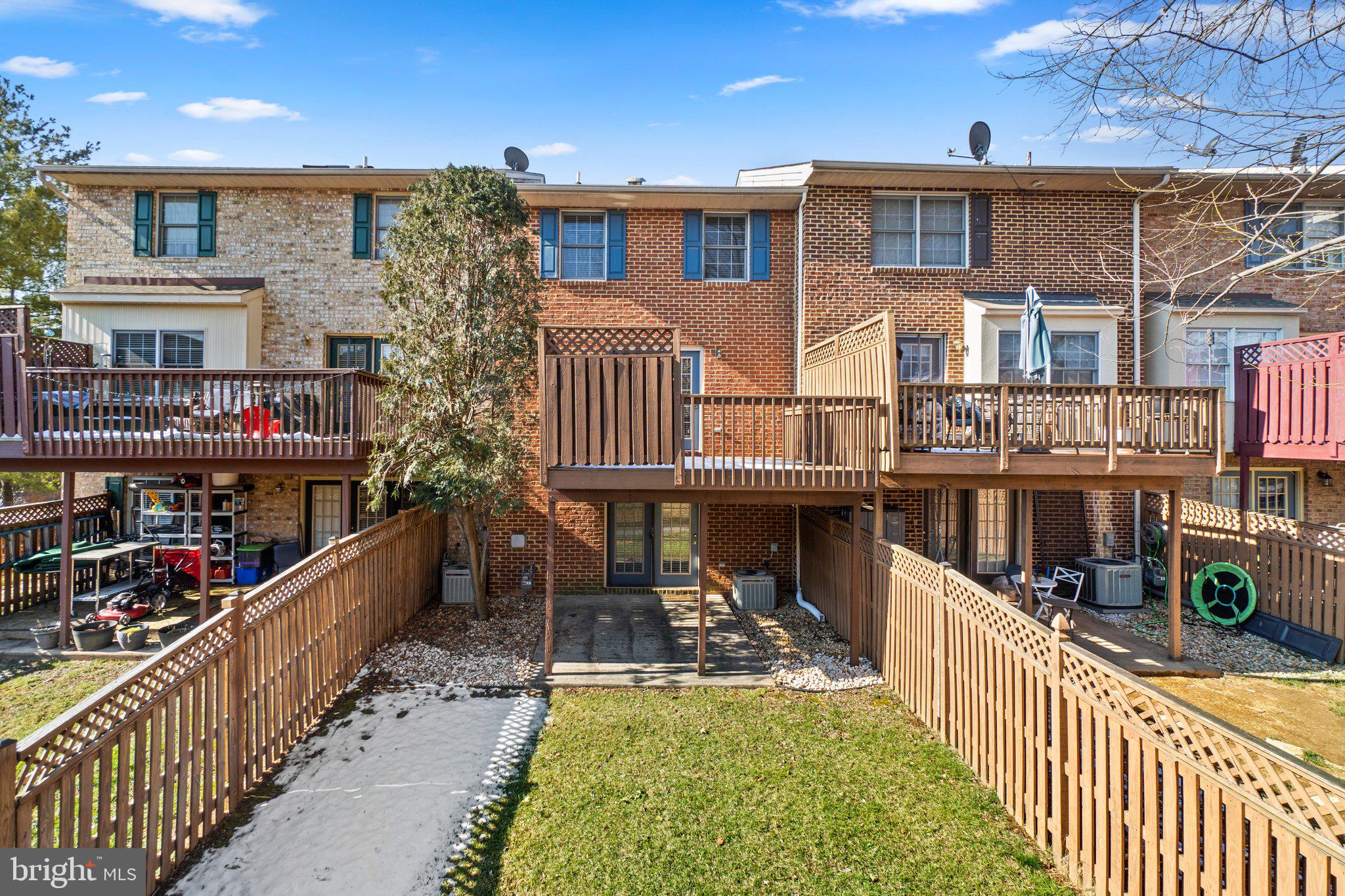 NORTH GATE TOWNE HOMES - Residential