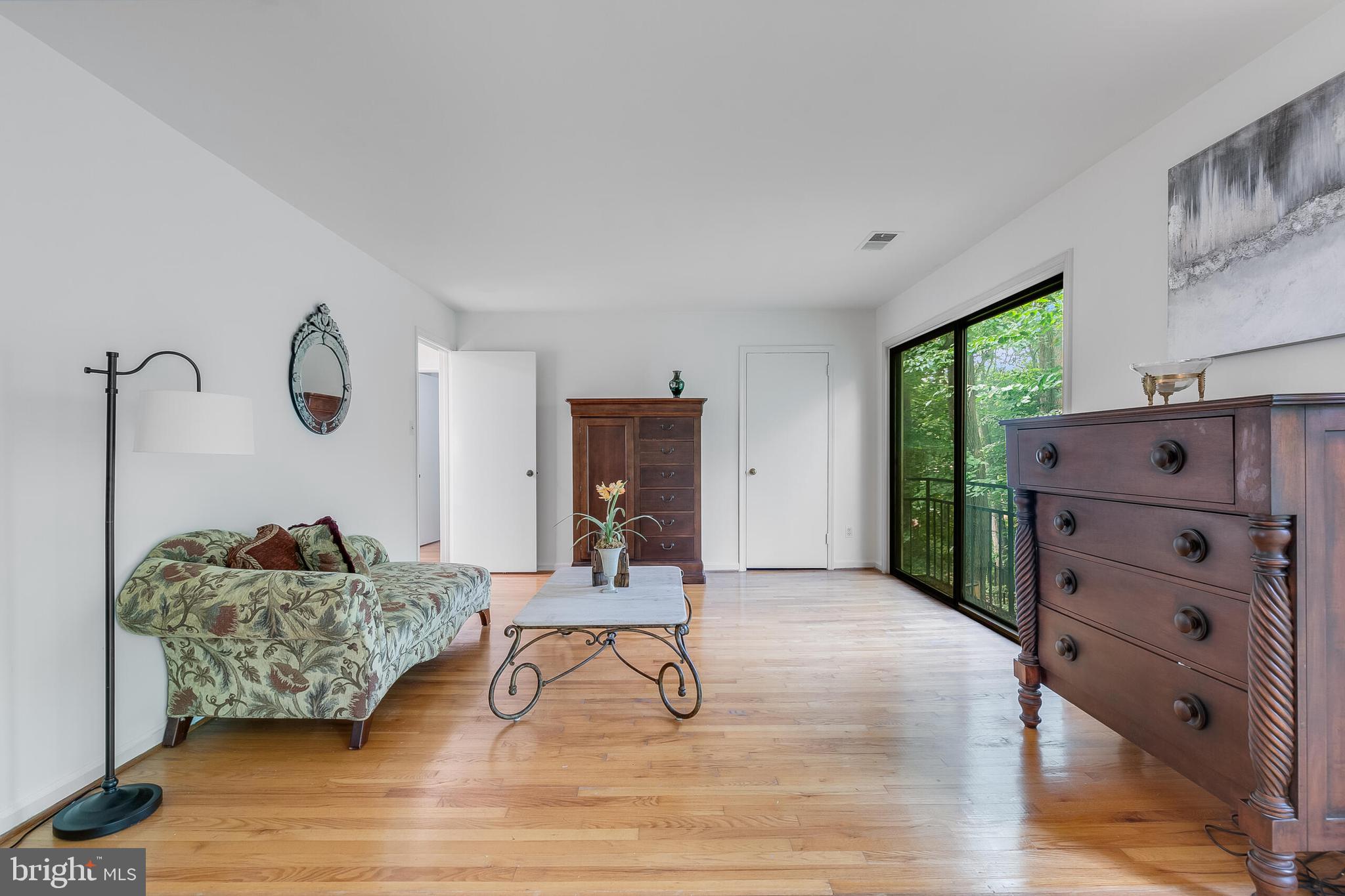 CHAIN BRIDGE FOREST - Residential