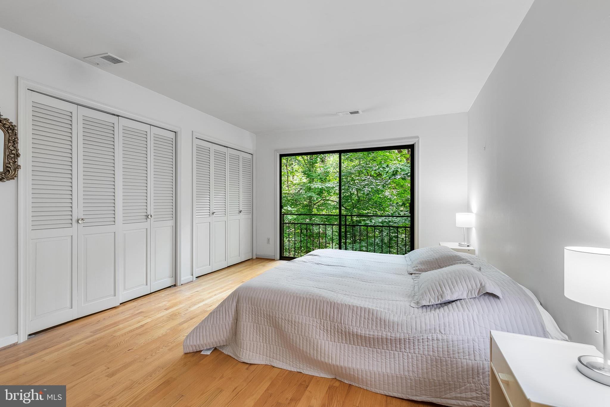 CHAIN BRIDGE FOREST - Residential