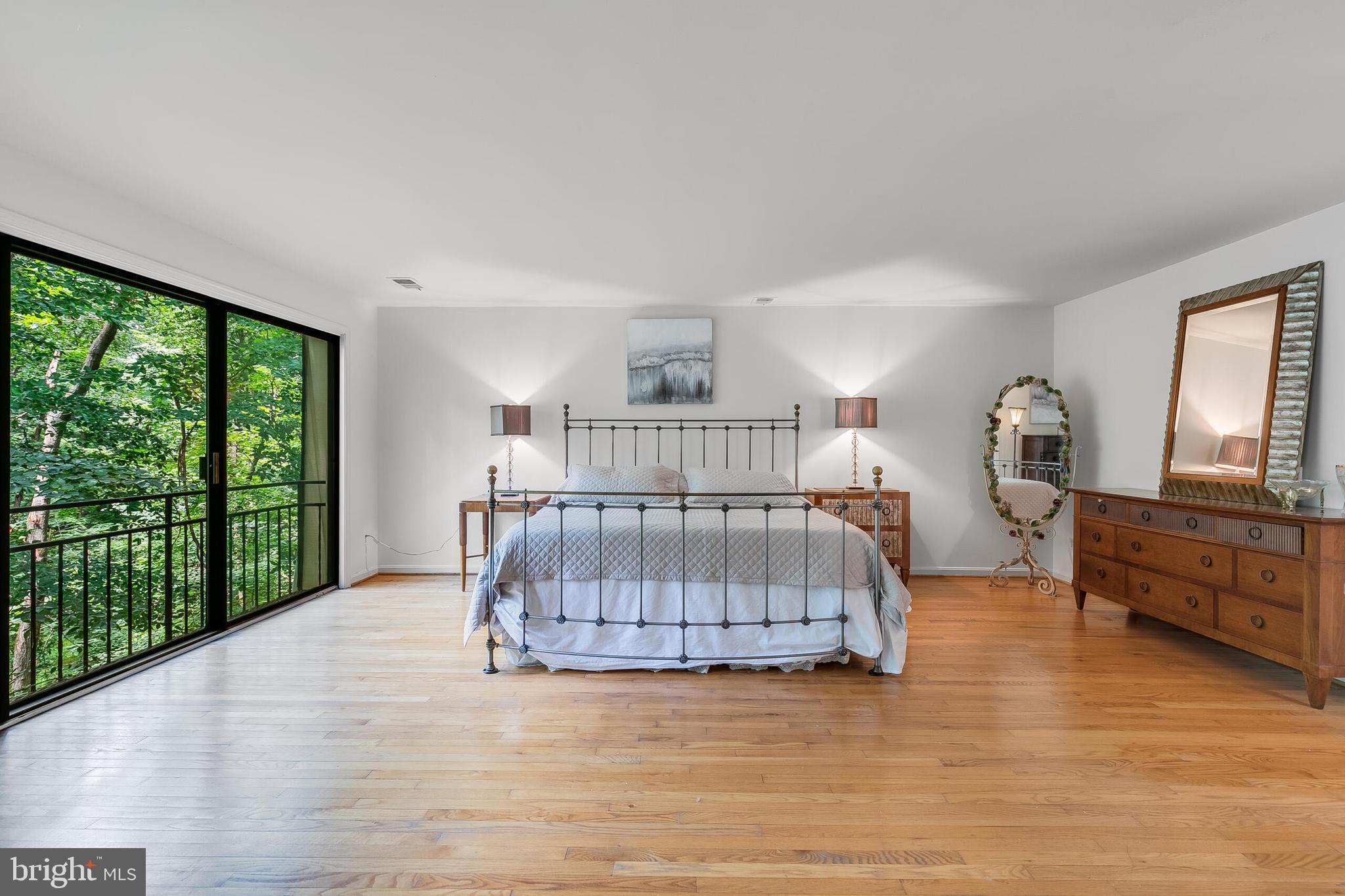 CHAIN BRIDGE FOREST - Residential