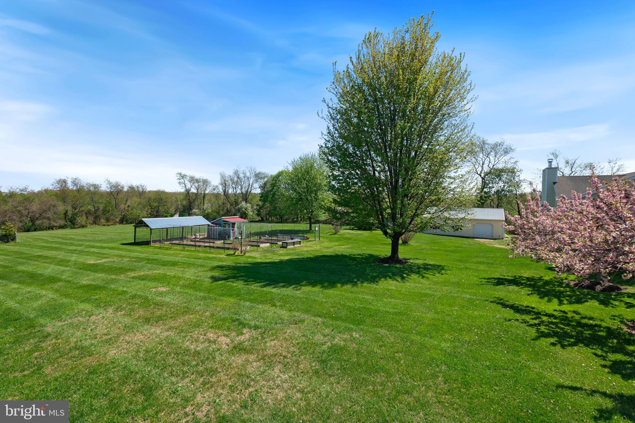 DAMASCUS OUTSIDE - Residential