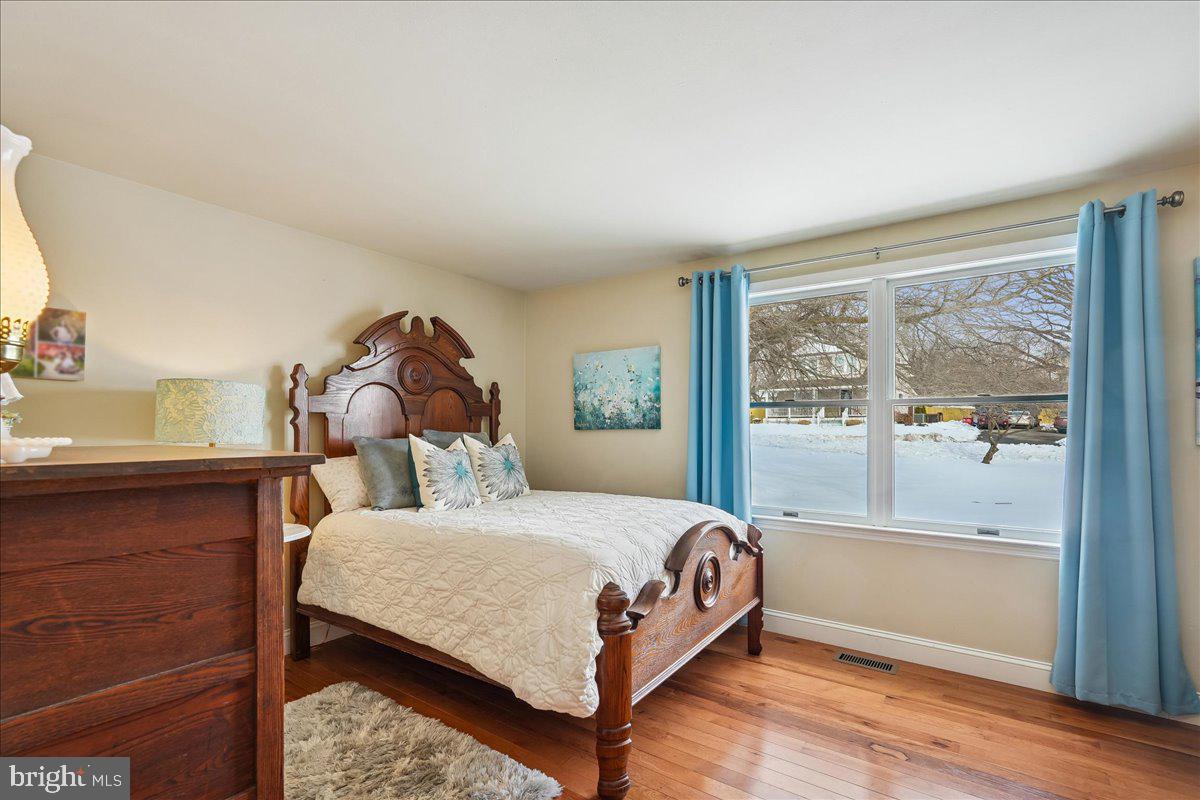 DAMASCUS OUTSIDE - Residential