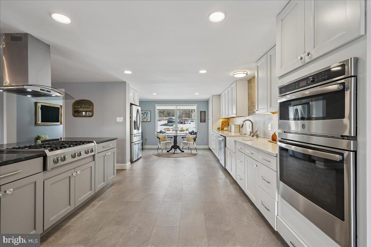 DAMASCUS OUTSIDE - Residential