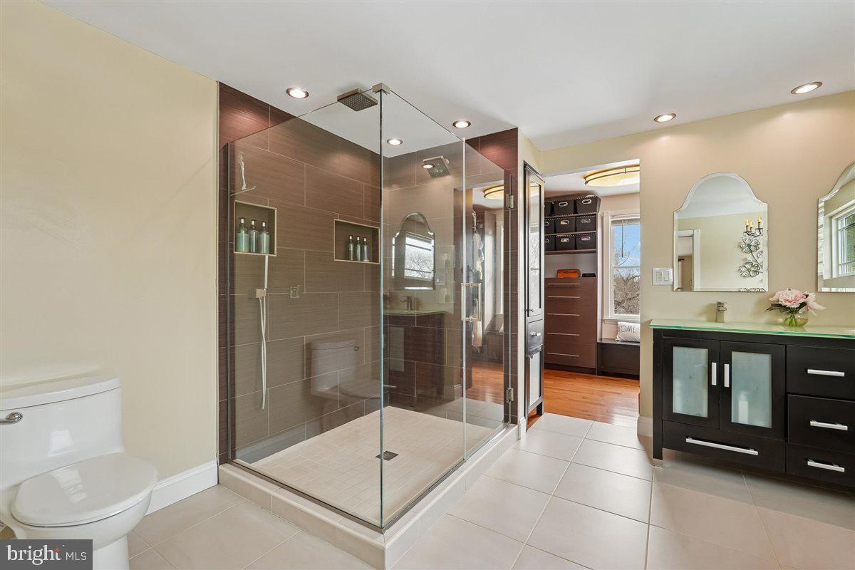 DAMASCUS OUTSIDE - Residential