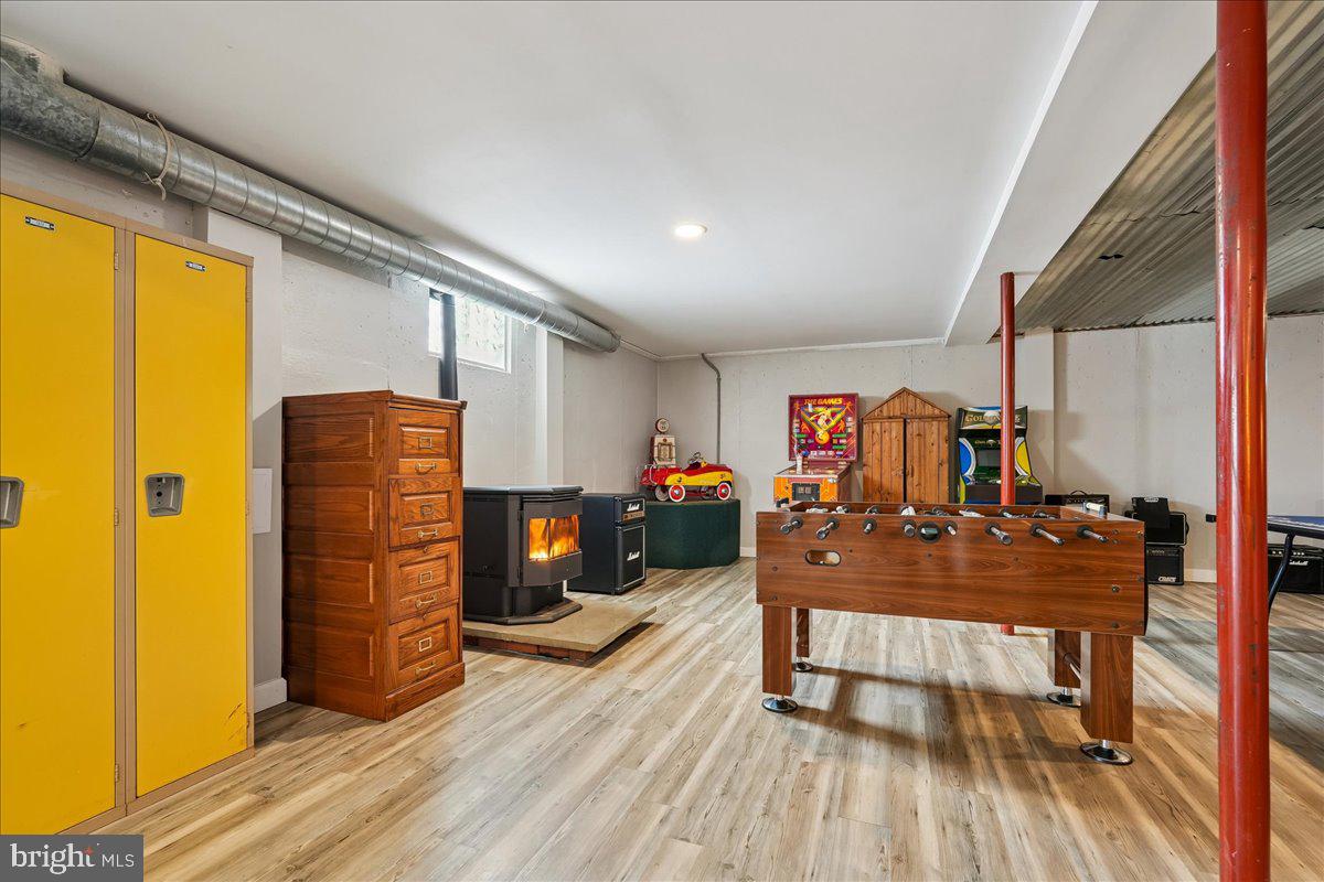 DAMASCUS OUTSIDE - Residential