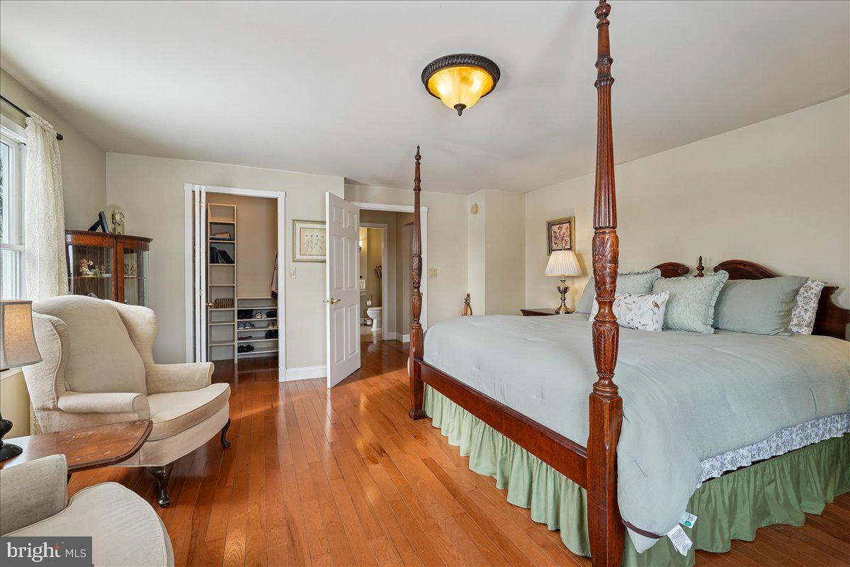 DAMASCUS OUTSIDE - Residential