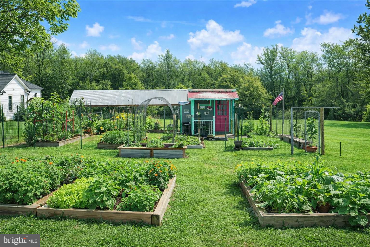 DAMASCUS OUTSIDE - Residential