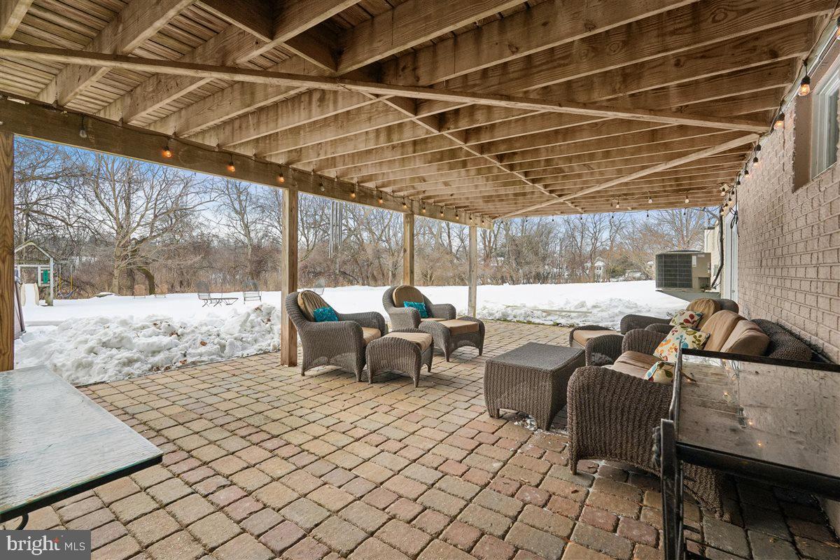 DAMASCUS OUTSIDE - Residential