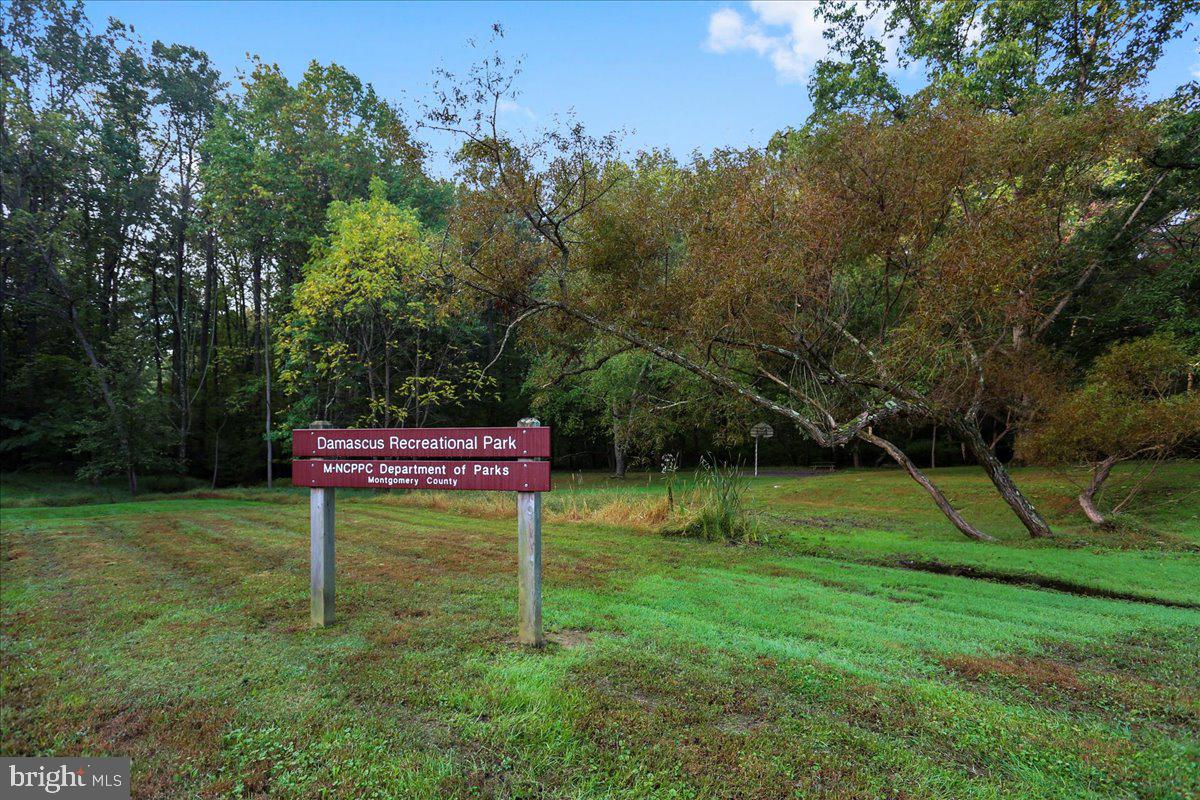 DAMASCUS OUTSIDE - Residential