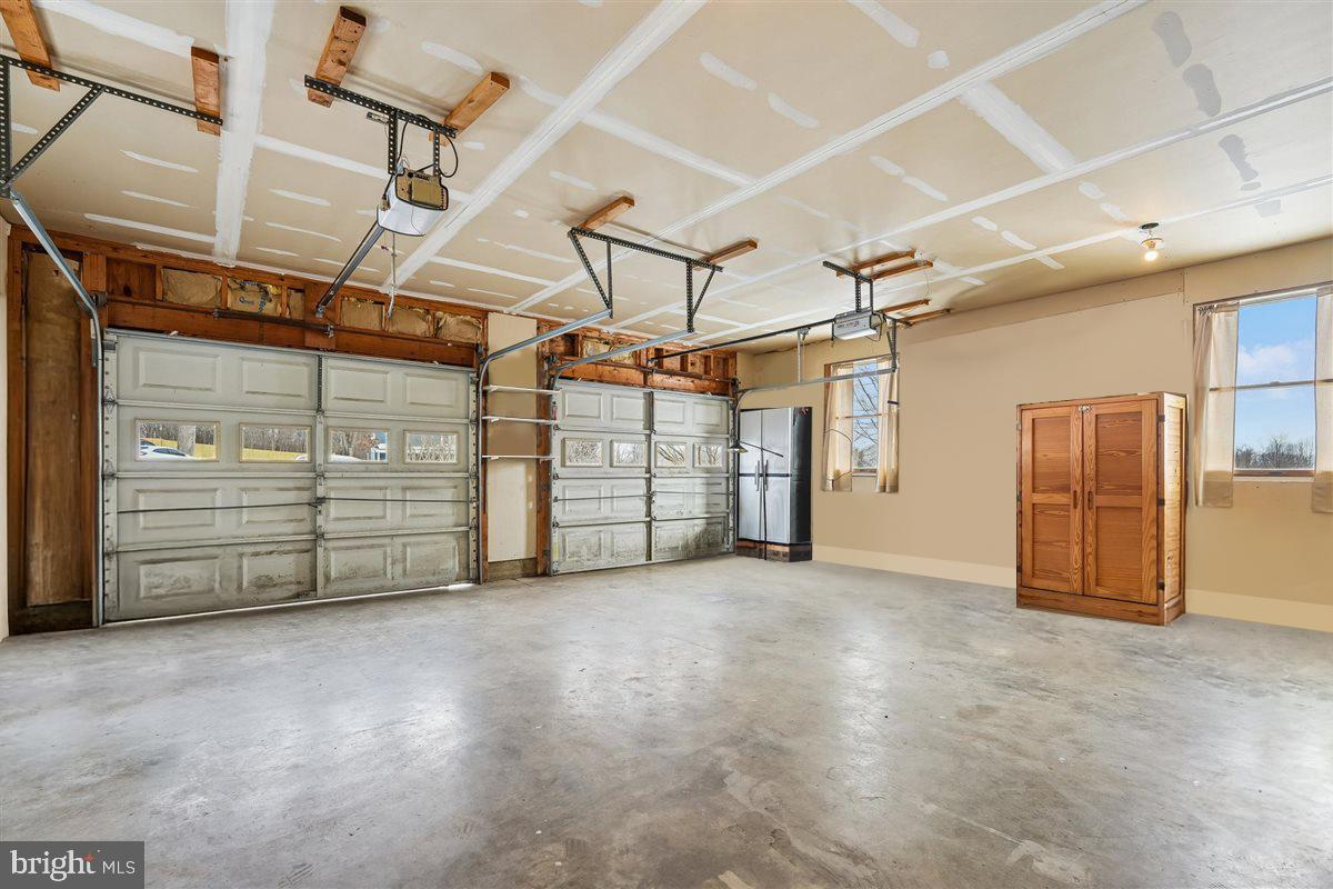 DAMASCUS OUTSIDE - Residential